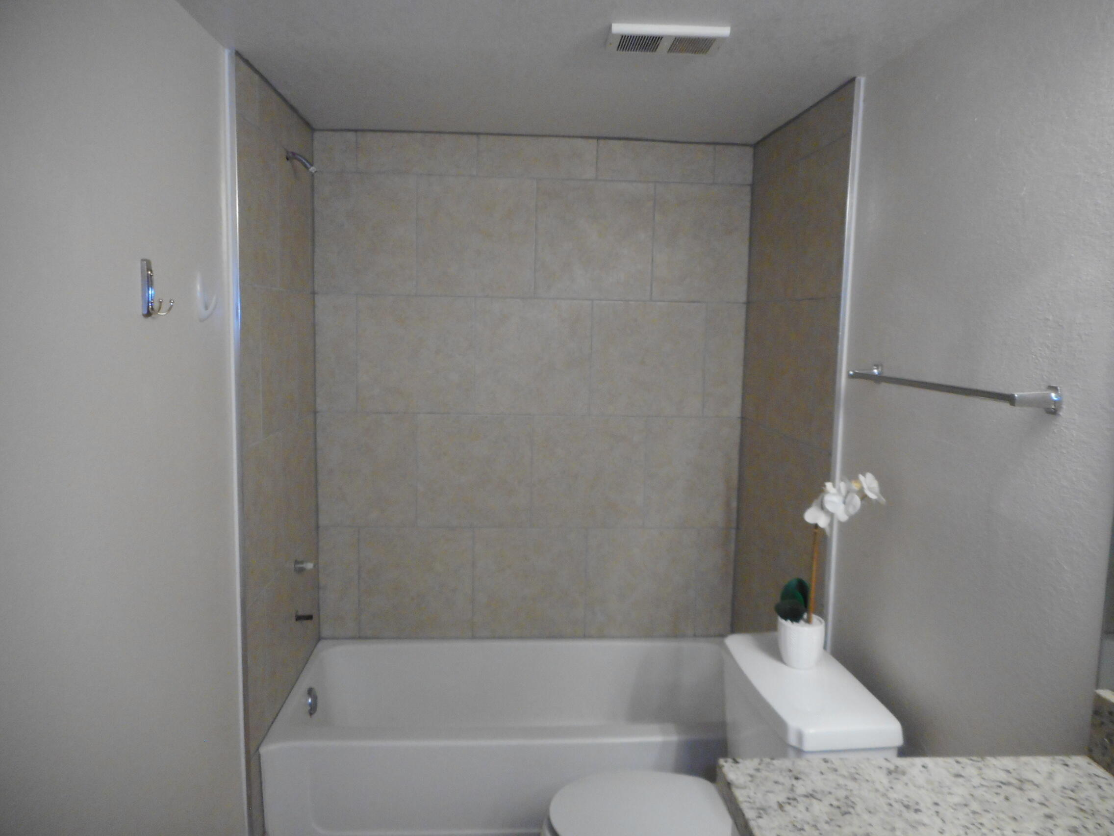 SUNDANCE AT DAVIE CONDO - Residential Lease
