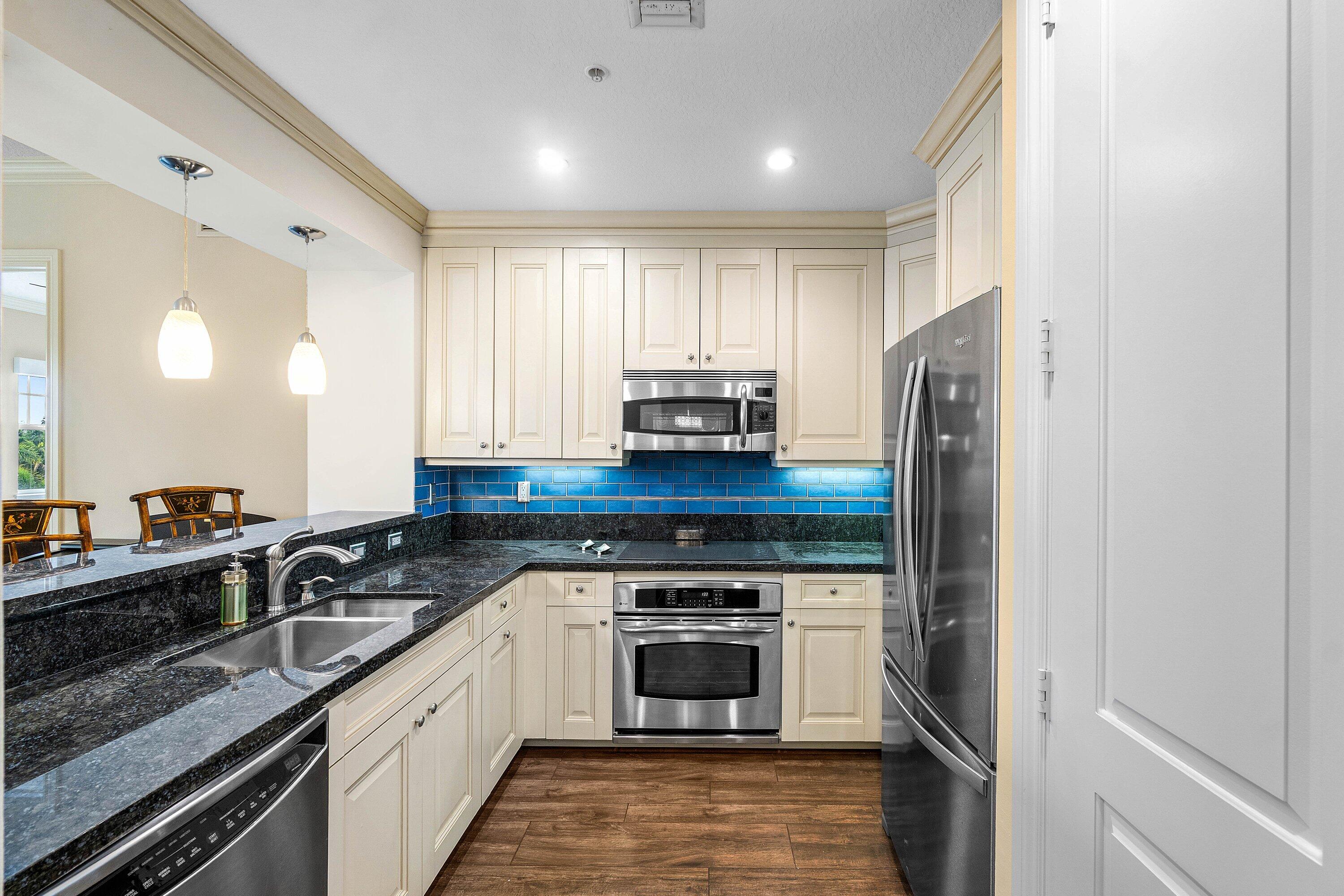CITY WALK AT PINEAPPLE GROVE CONDO - Residential