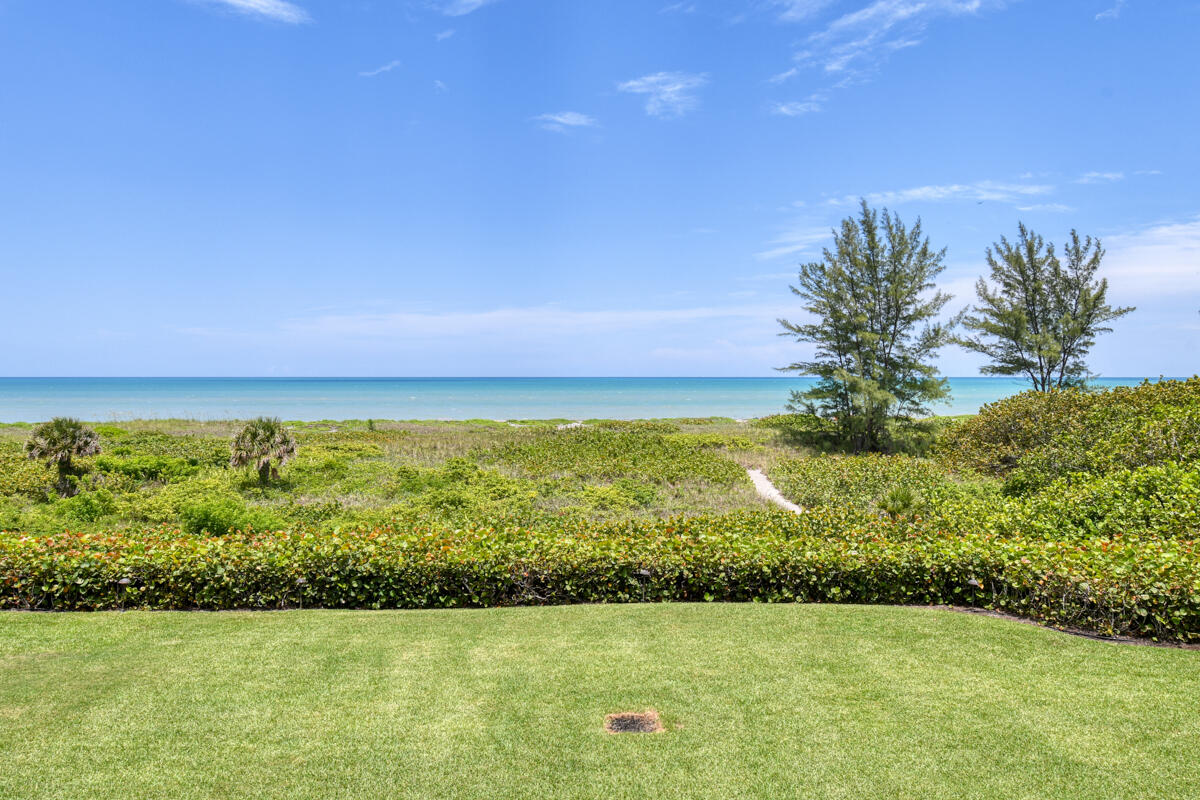SEVEN OAKS ISLAND - Residential