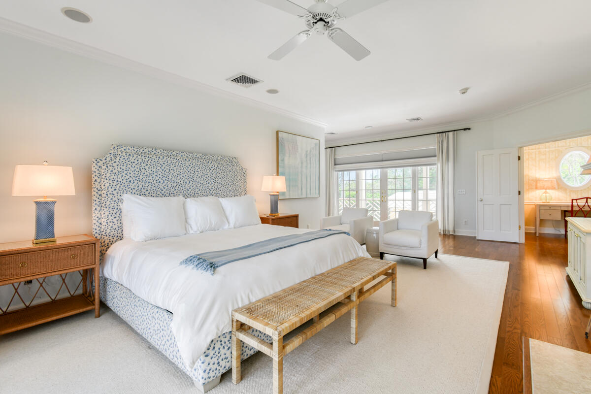 SEVEN OAKS ISLAND - Residential