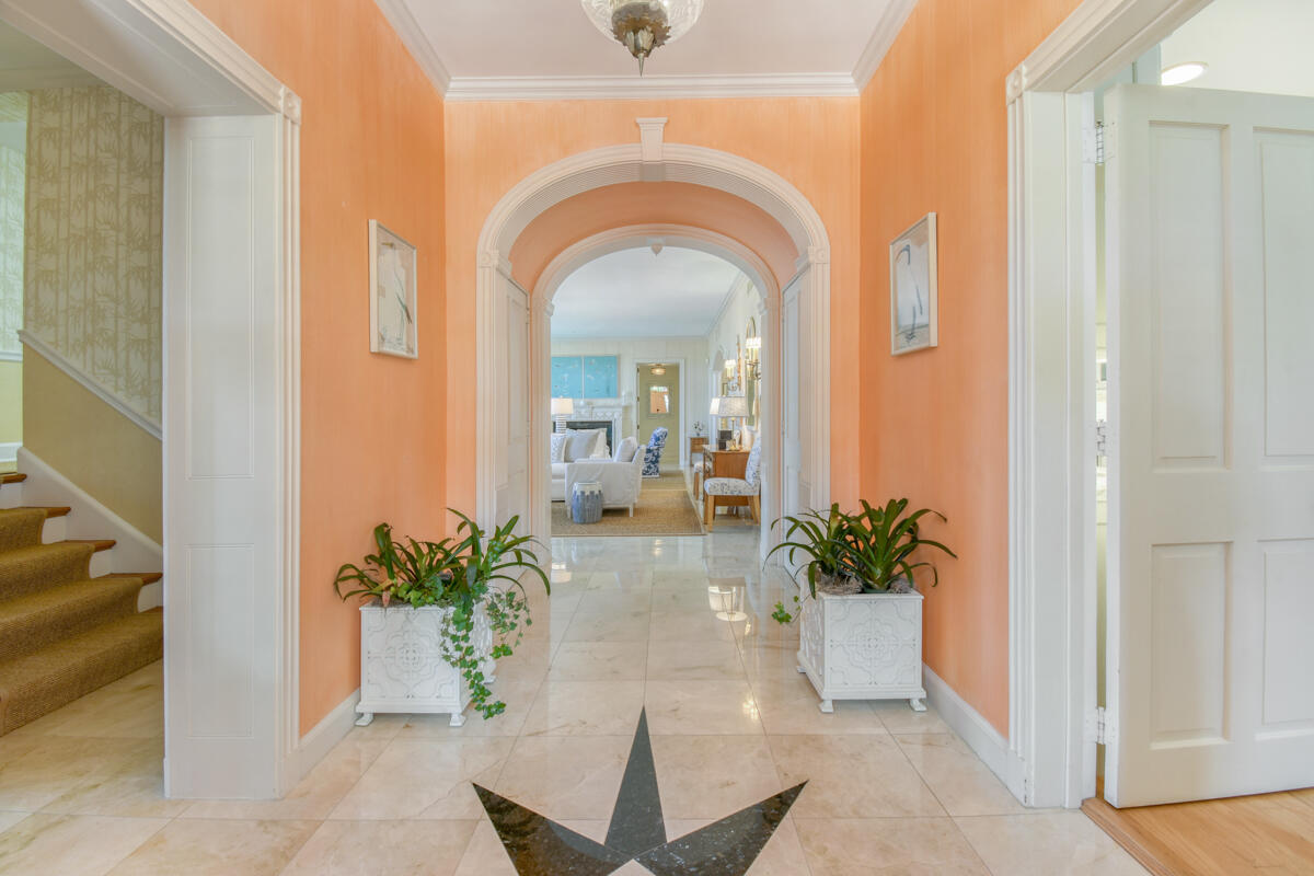 SEVEN OAKS ISLAND - Residential