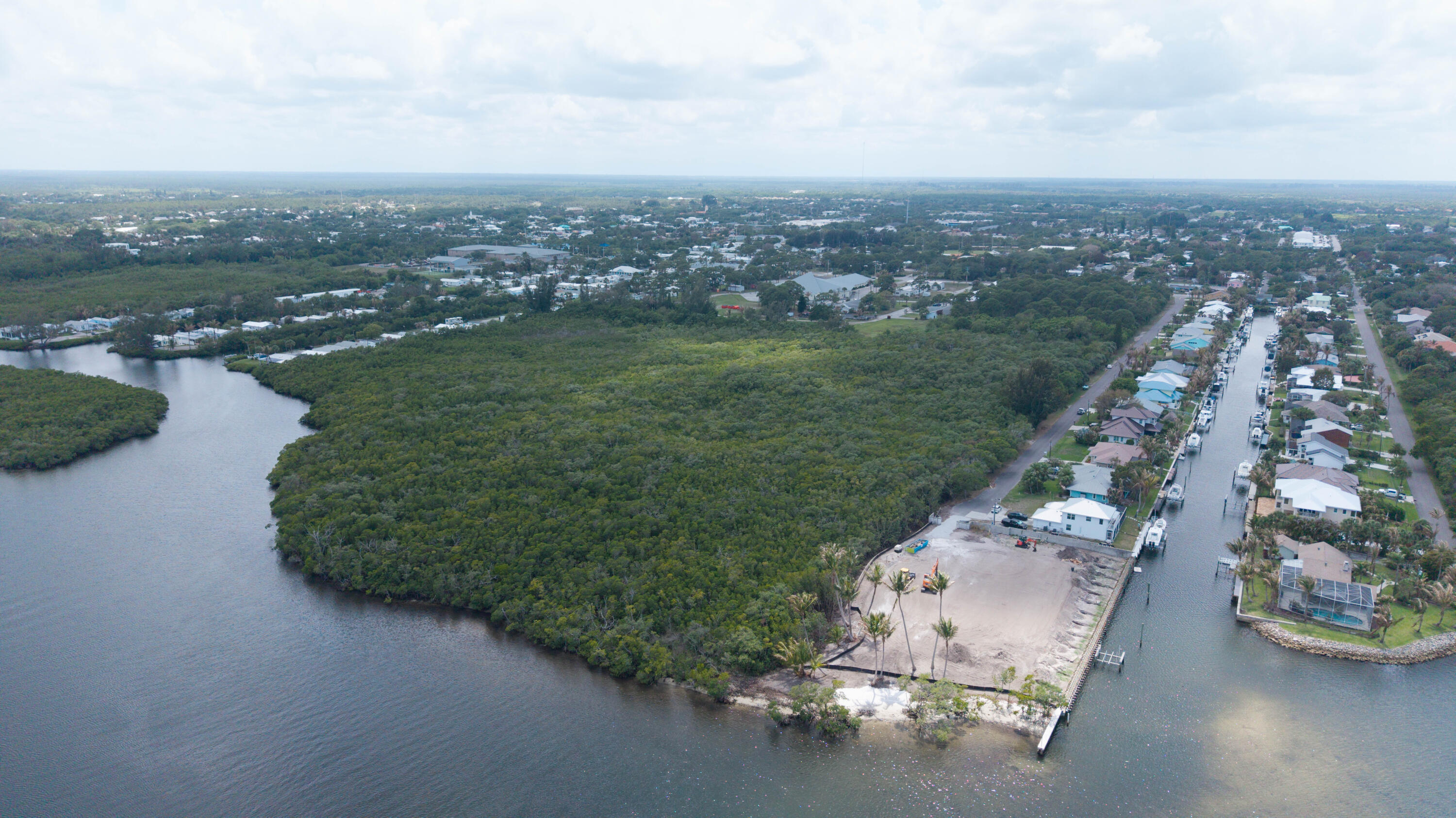 M5-HOBE SOUND - Land