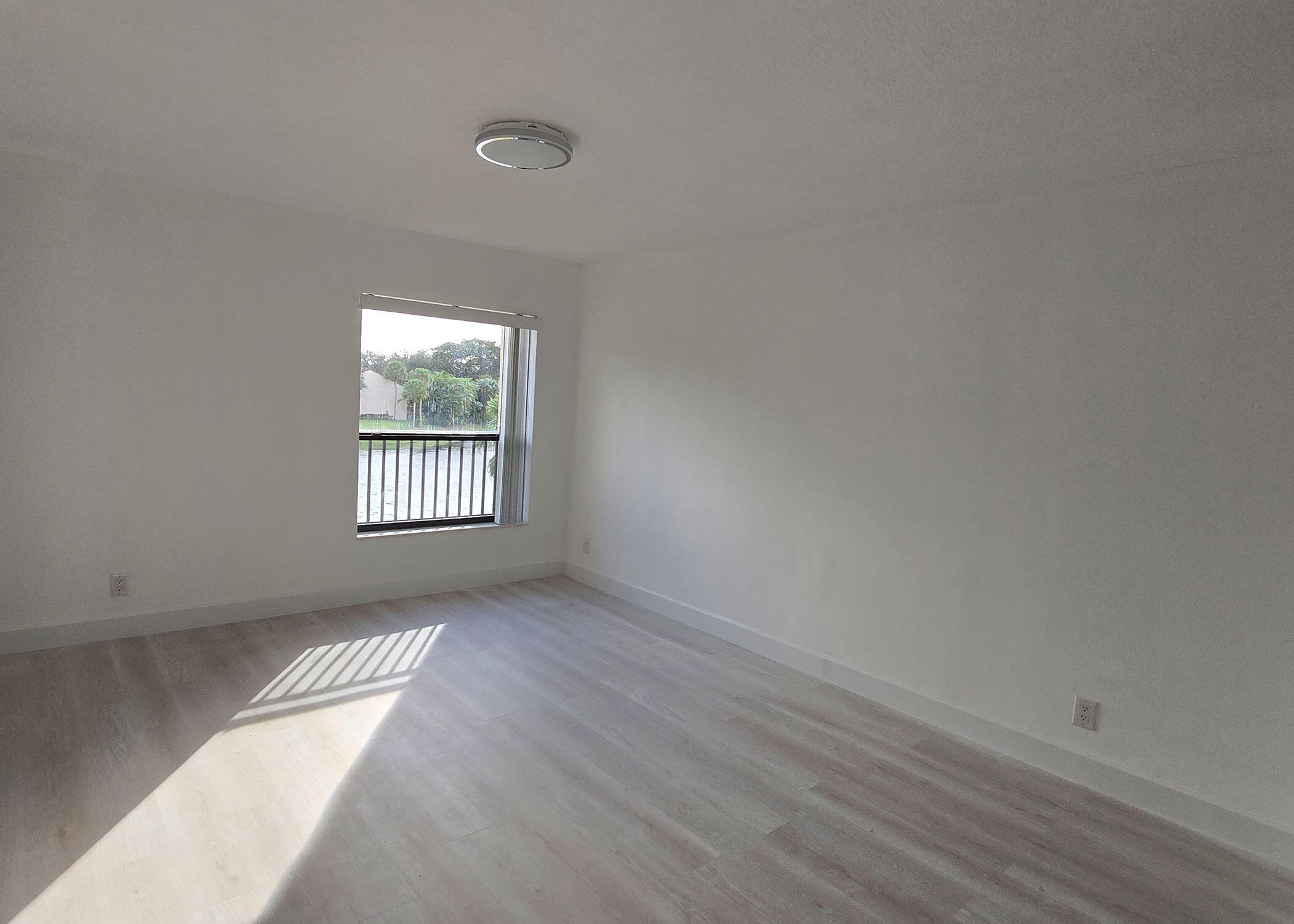 TRADEWINDS B CONDO - Residential Lease