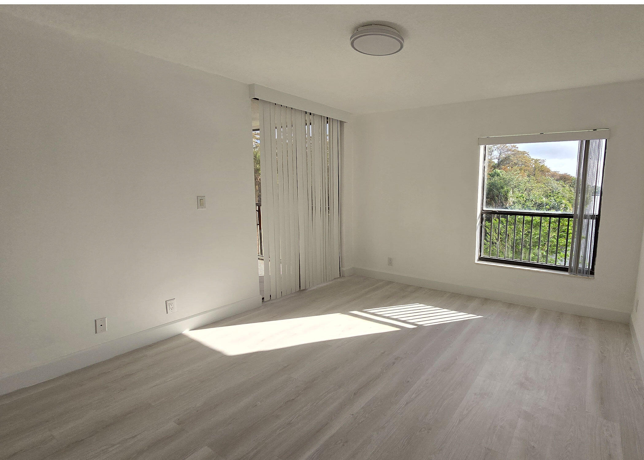 TRADEWINDS B CONDO - Residential Lease