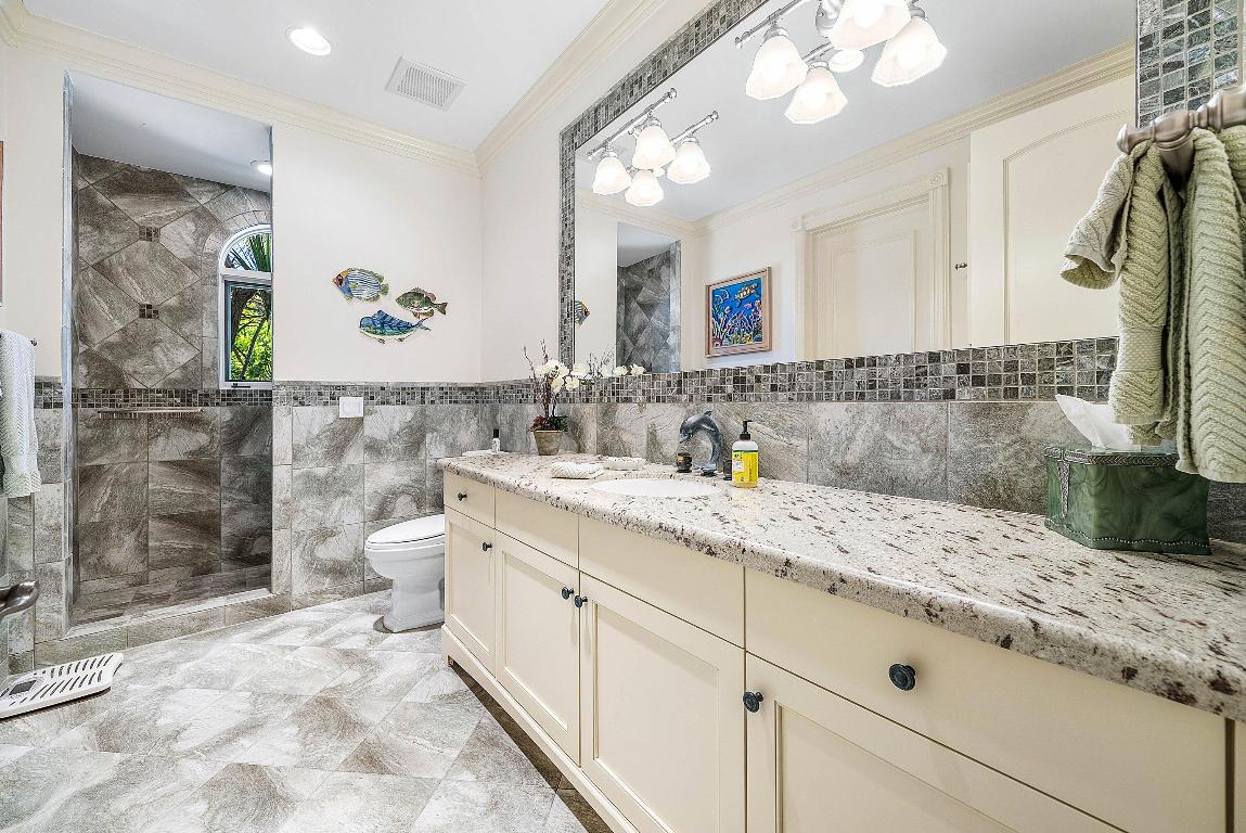 SAILFISH POINT - Residential