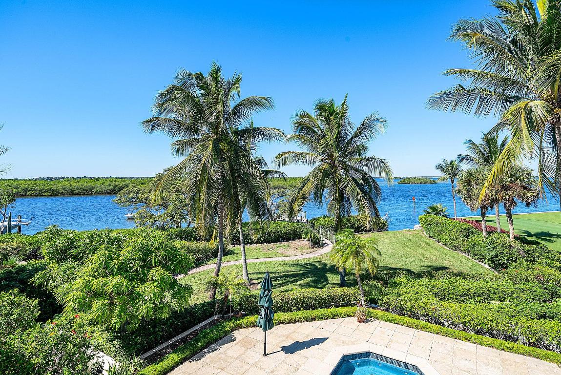 SAILFISH POINT - Residential