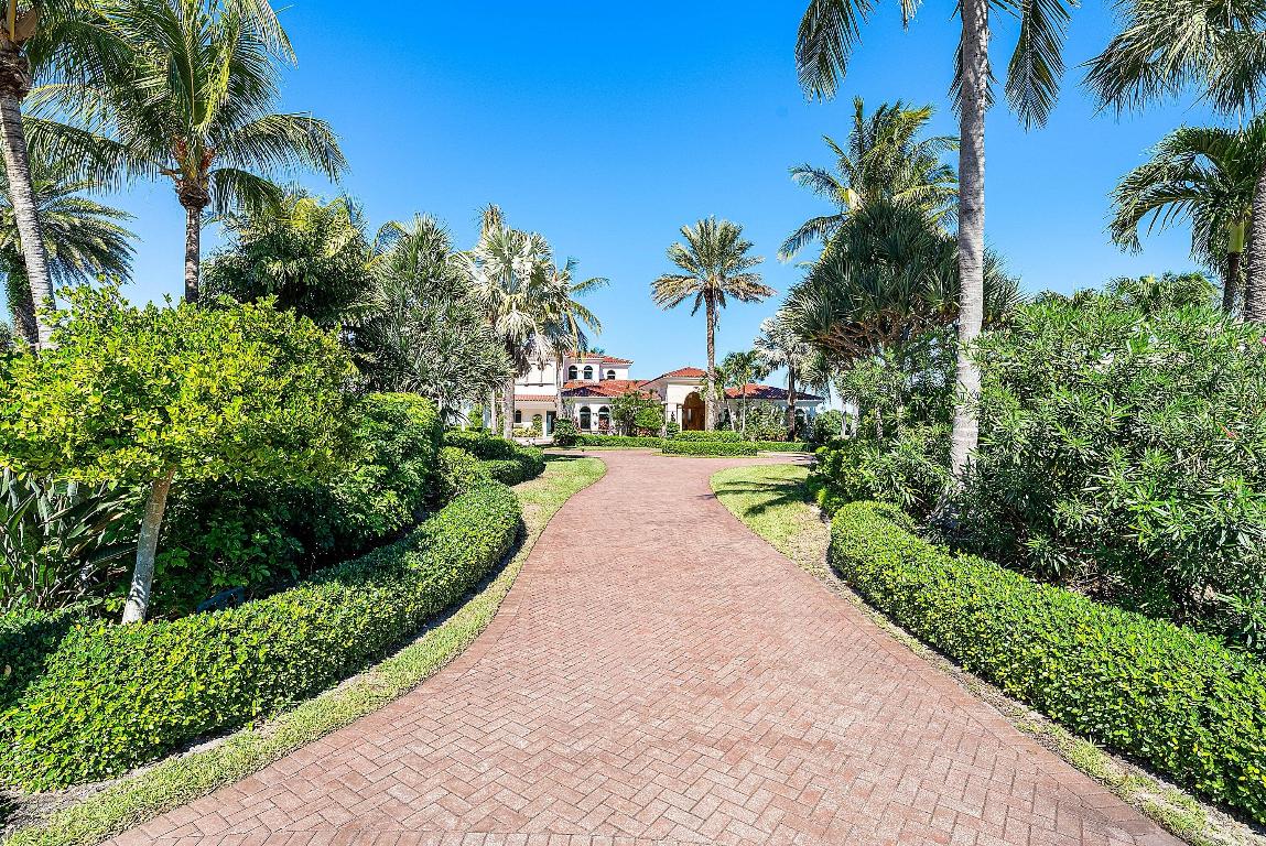 SAILFISH POINT - Residential