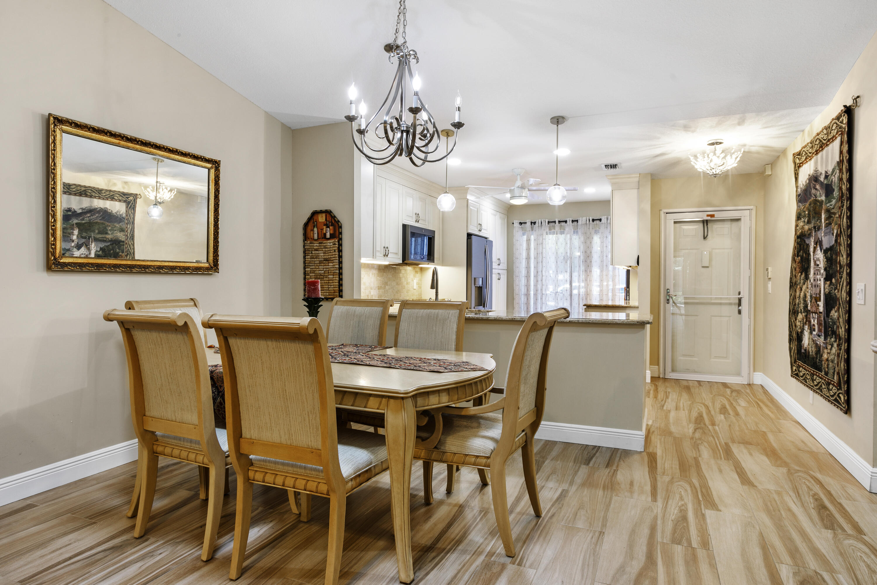 ARBOURS OF THE PALM BEACHES CONDO - Residential