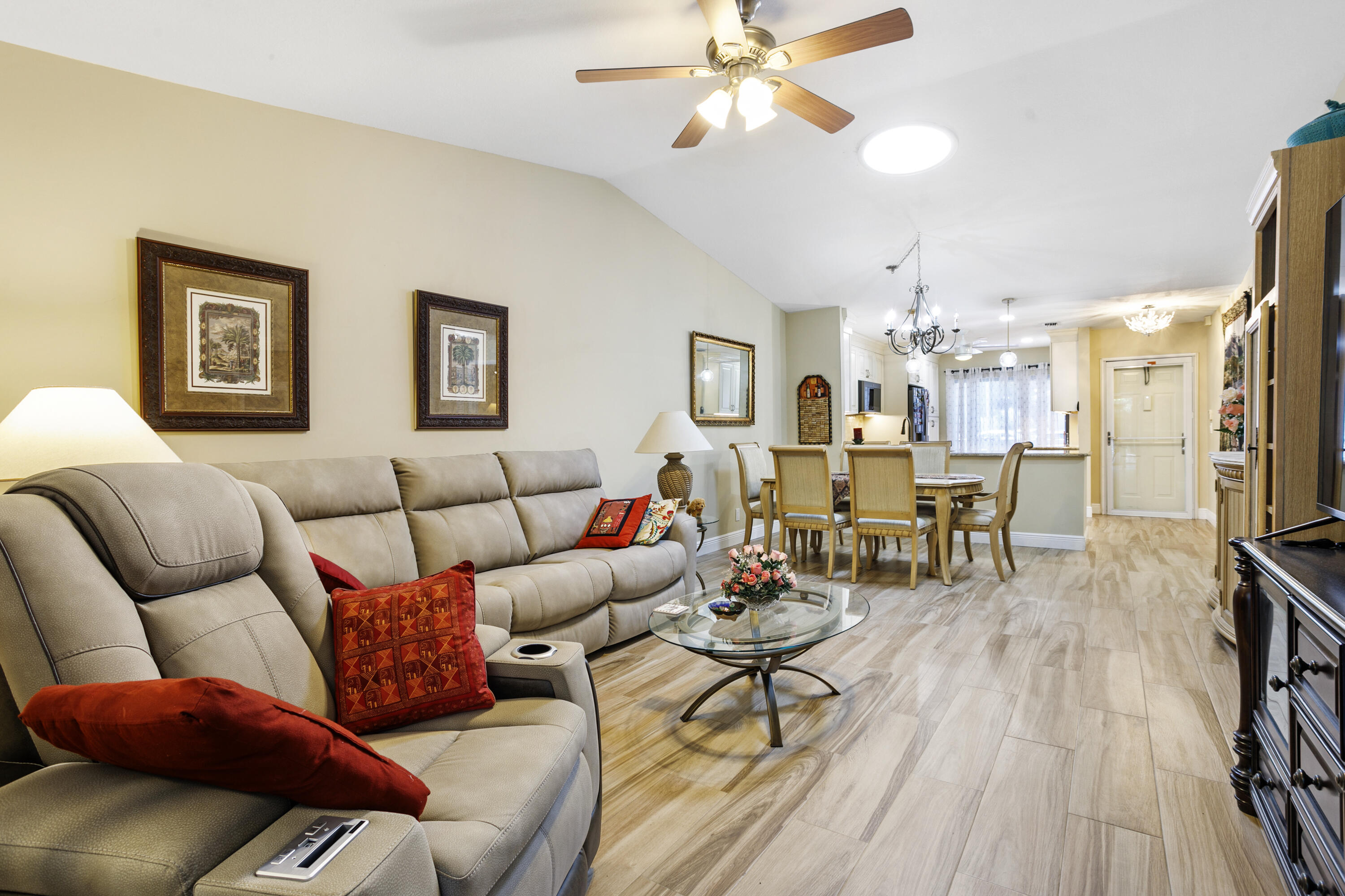 ARBOURS OF THE PALM BEACHES CONDO - Residential