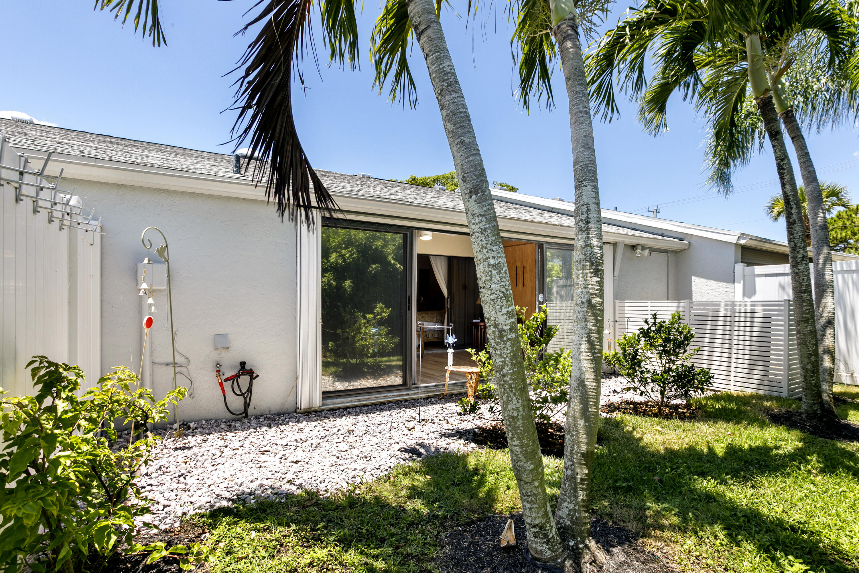 ARBOURS OF THE PALM BEACHES CONDO - Residential