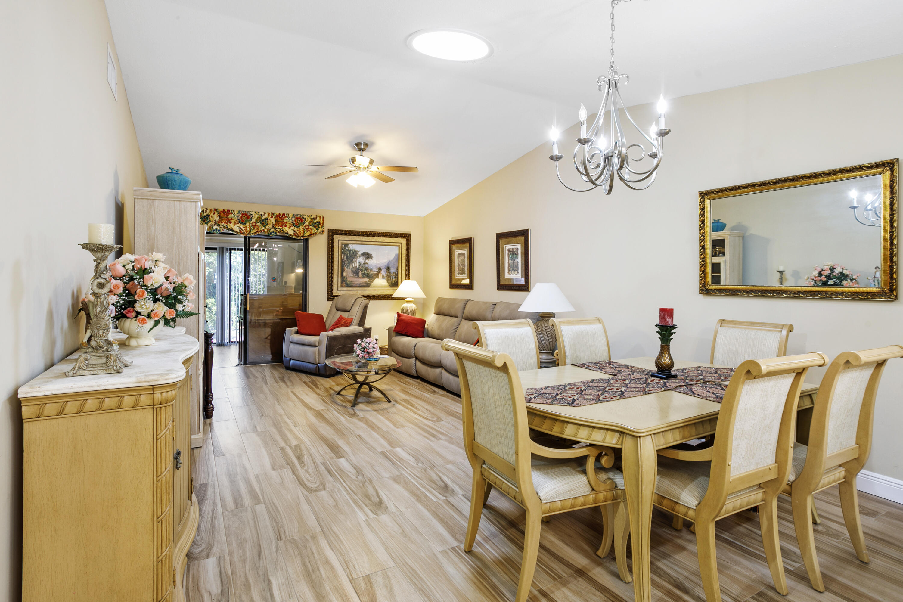ARBOURS OF THE PALM BEACHES CONDO - Residential