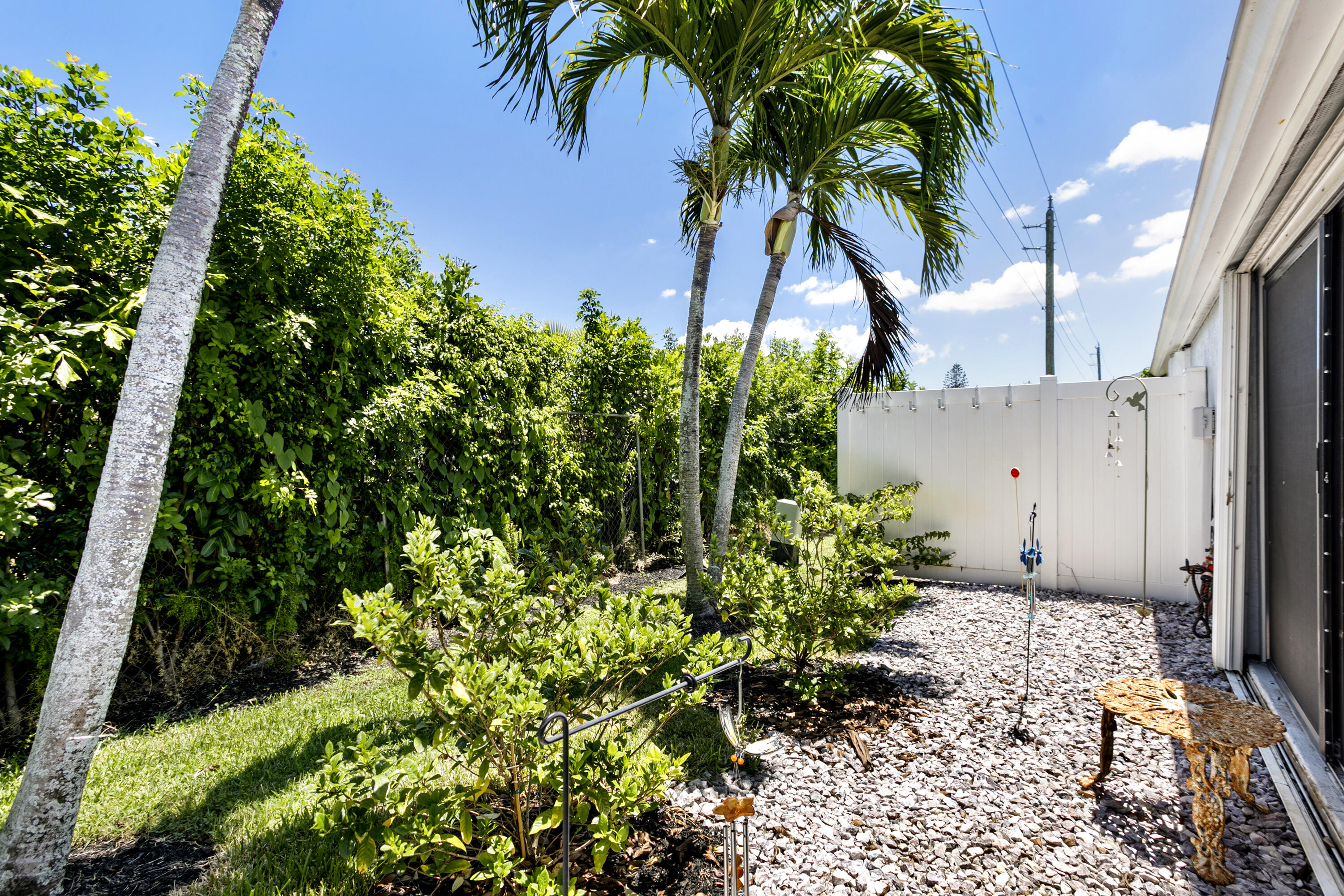 ARBOURS OF THE PALM BEACHES CONDO - Residential