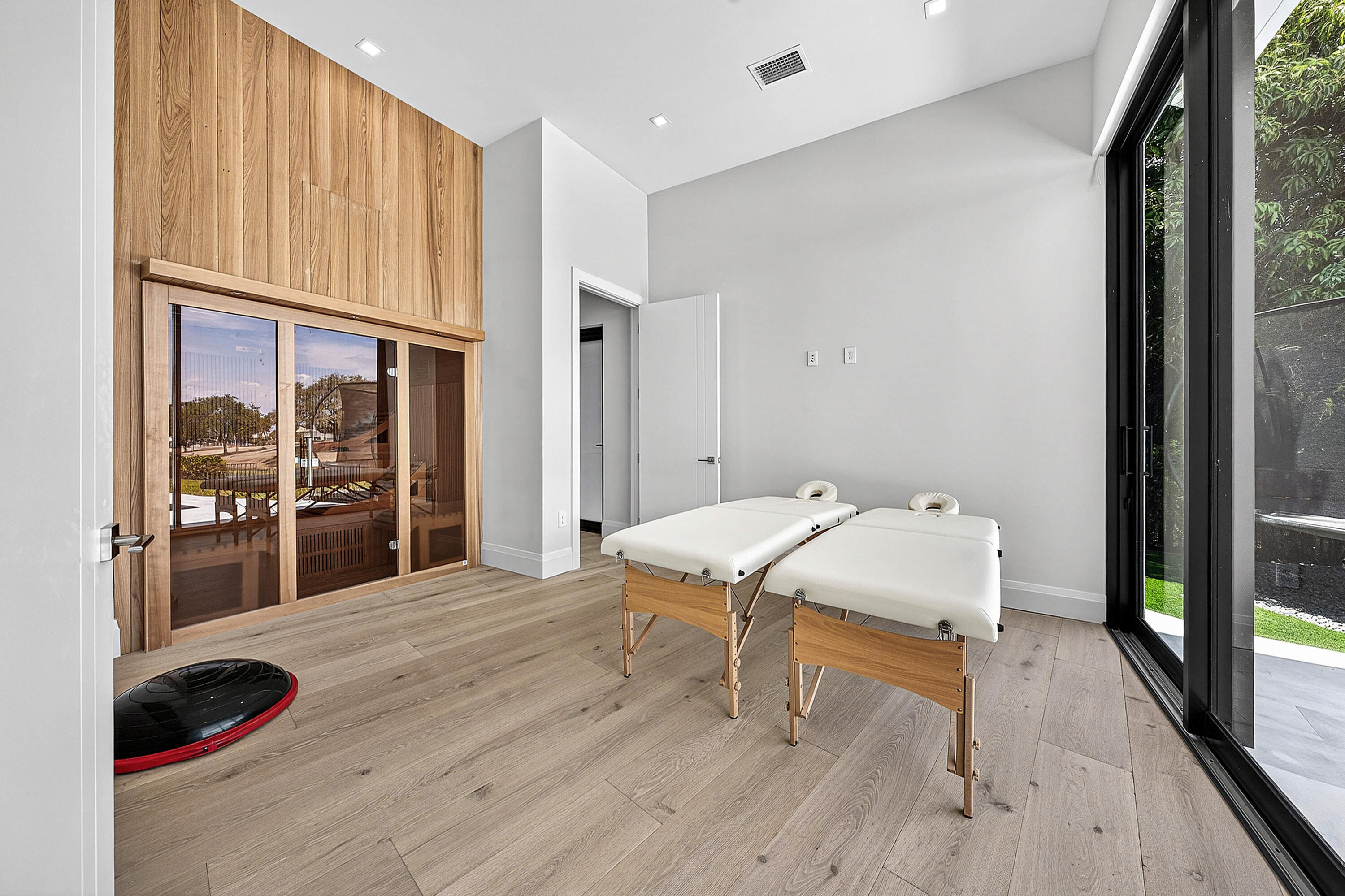 ST ANDREWS COUNTRY CLUB - Residential