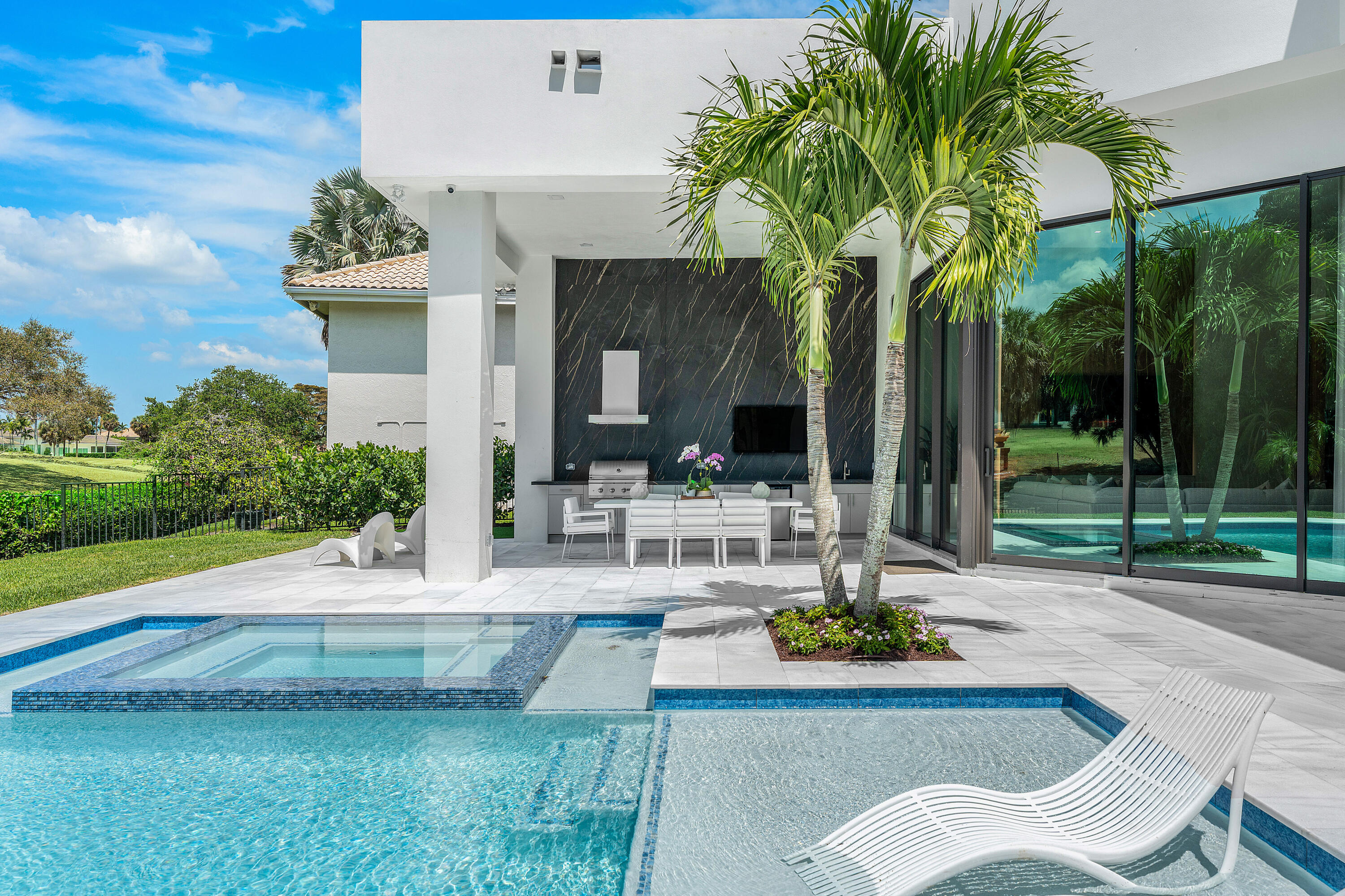 ST ANDREWS COUNTRY CLUB - Residential