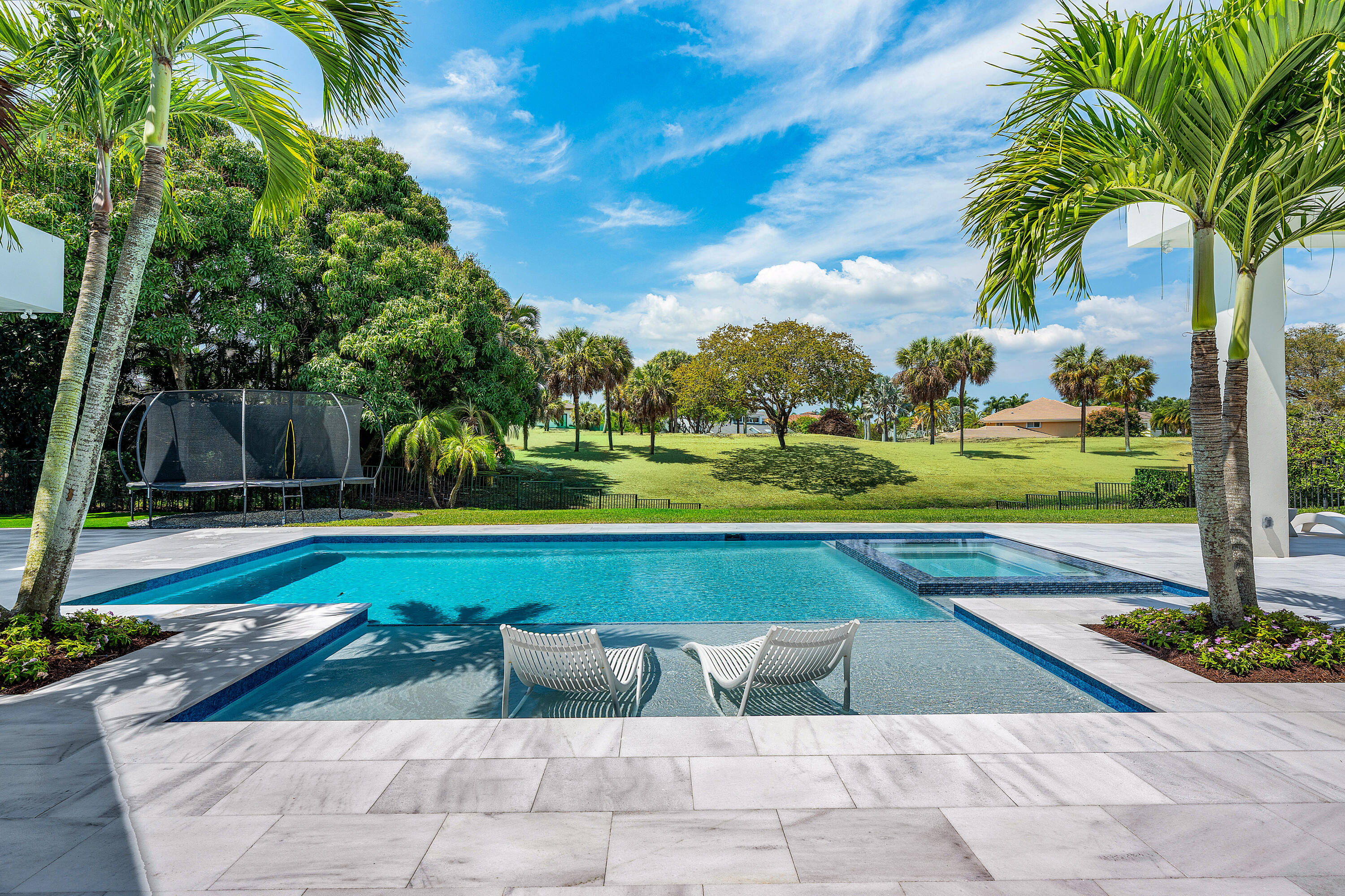 ST ANDREWS COUNTRY CLUB - Residential