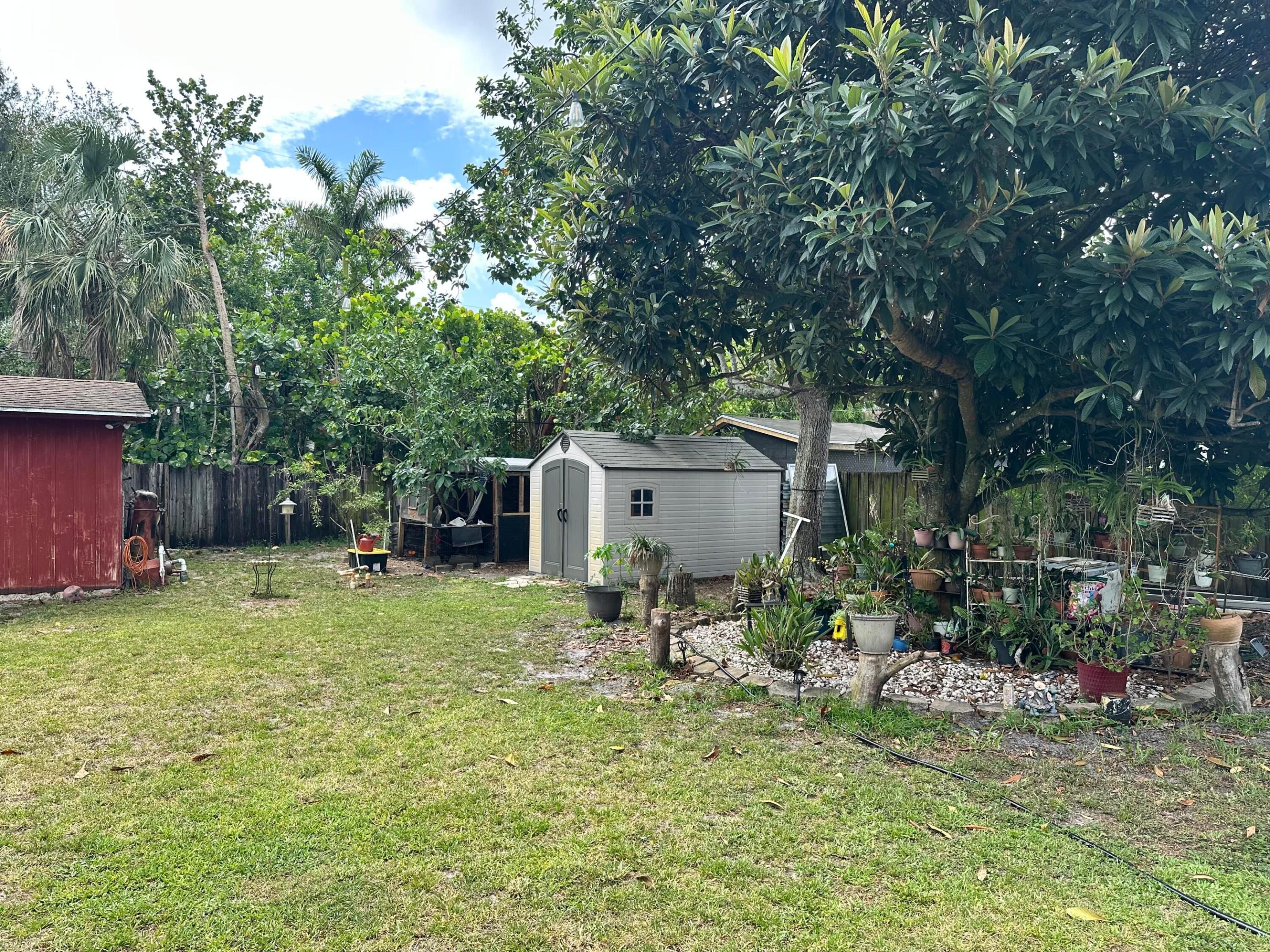 CLUB ESTATES - Residential