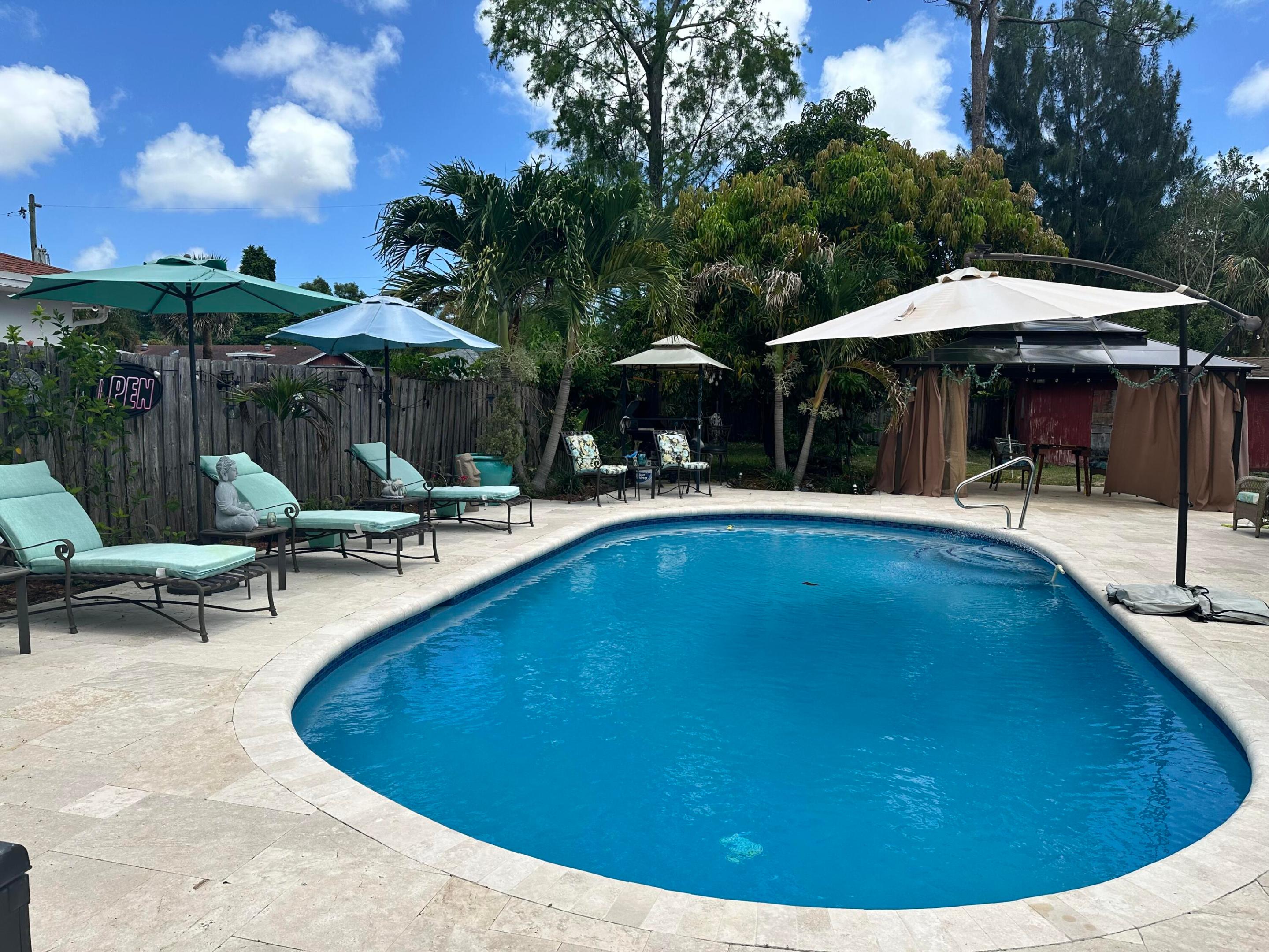 CLUB ESTATES - Residential