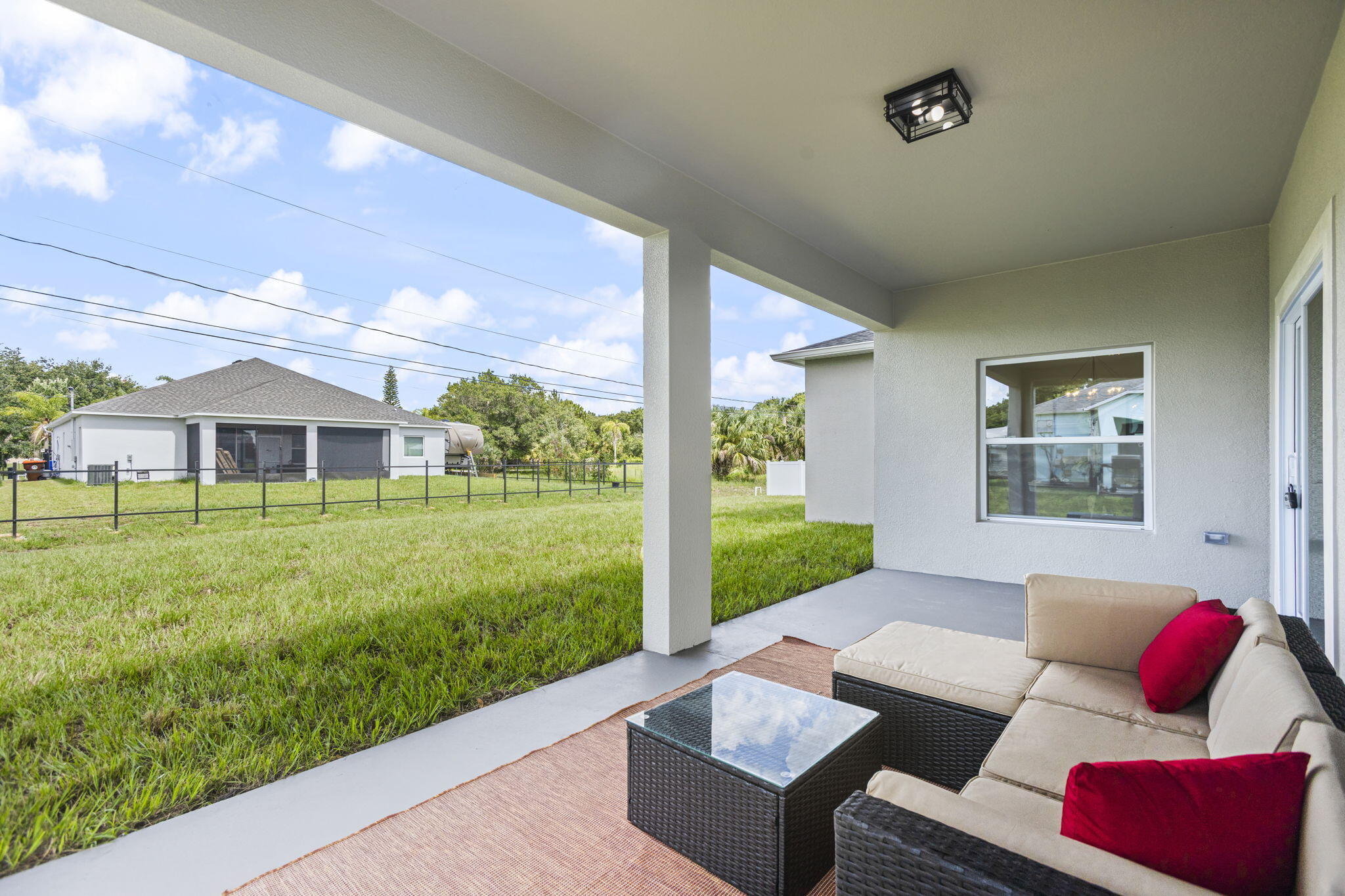 VERO LAKE ESTATES UNIT C - Residential
