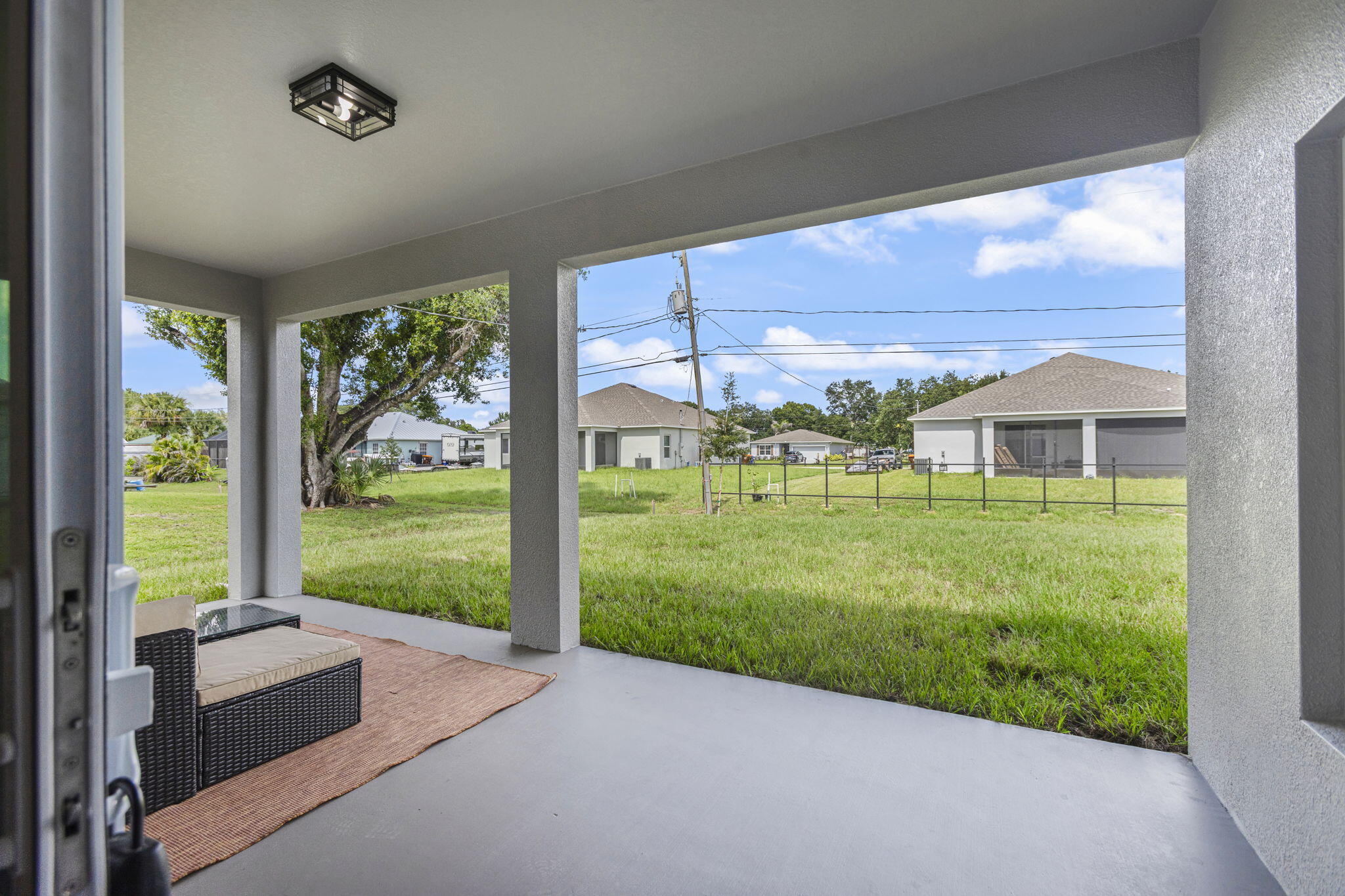 VERO LAKE ESTATES UNIT C - Residential