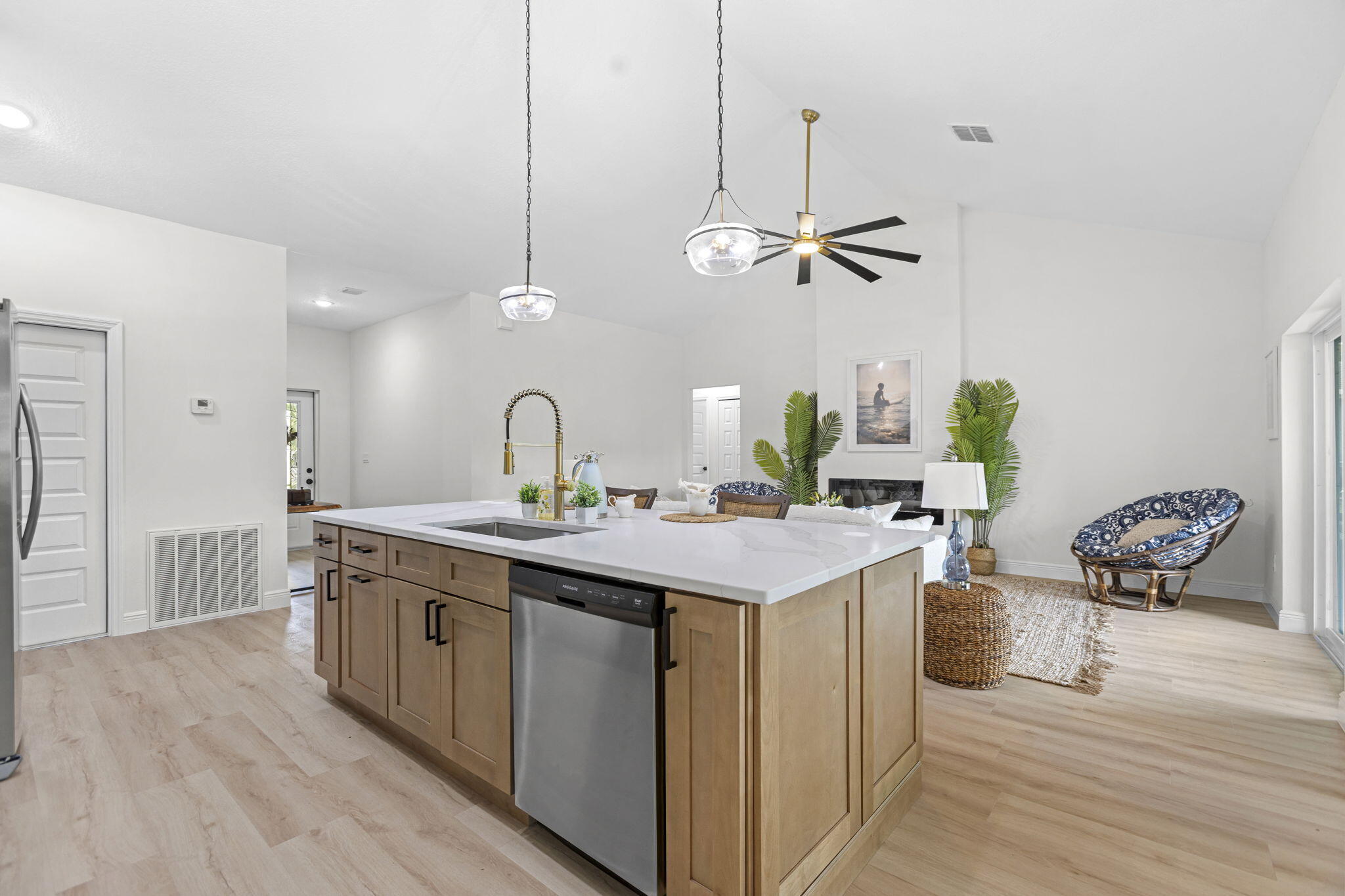 VERO LAKE ESTATES UNIT C - Residential