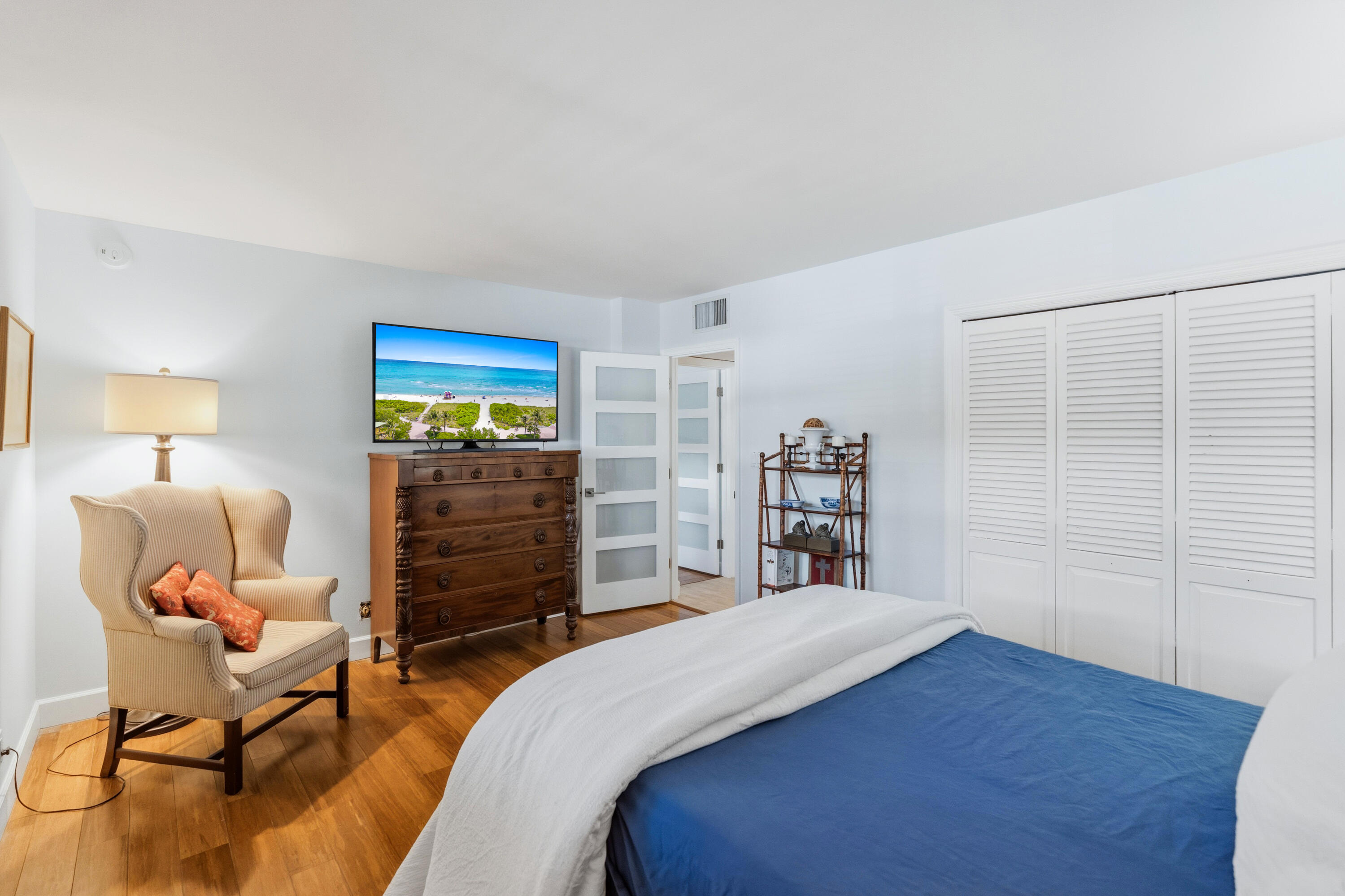 WINSTON CONDO - Residential
