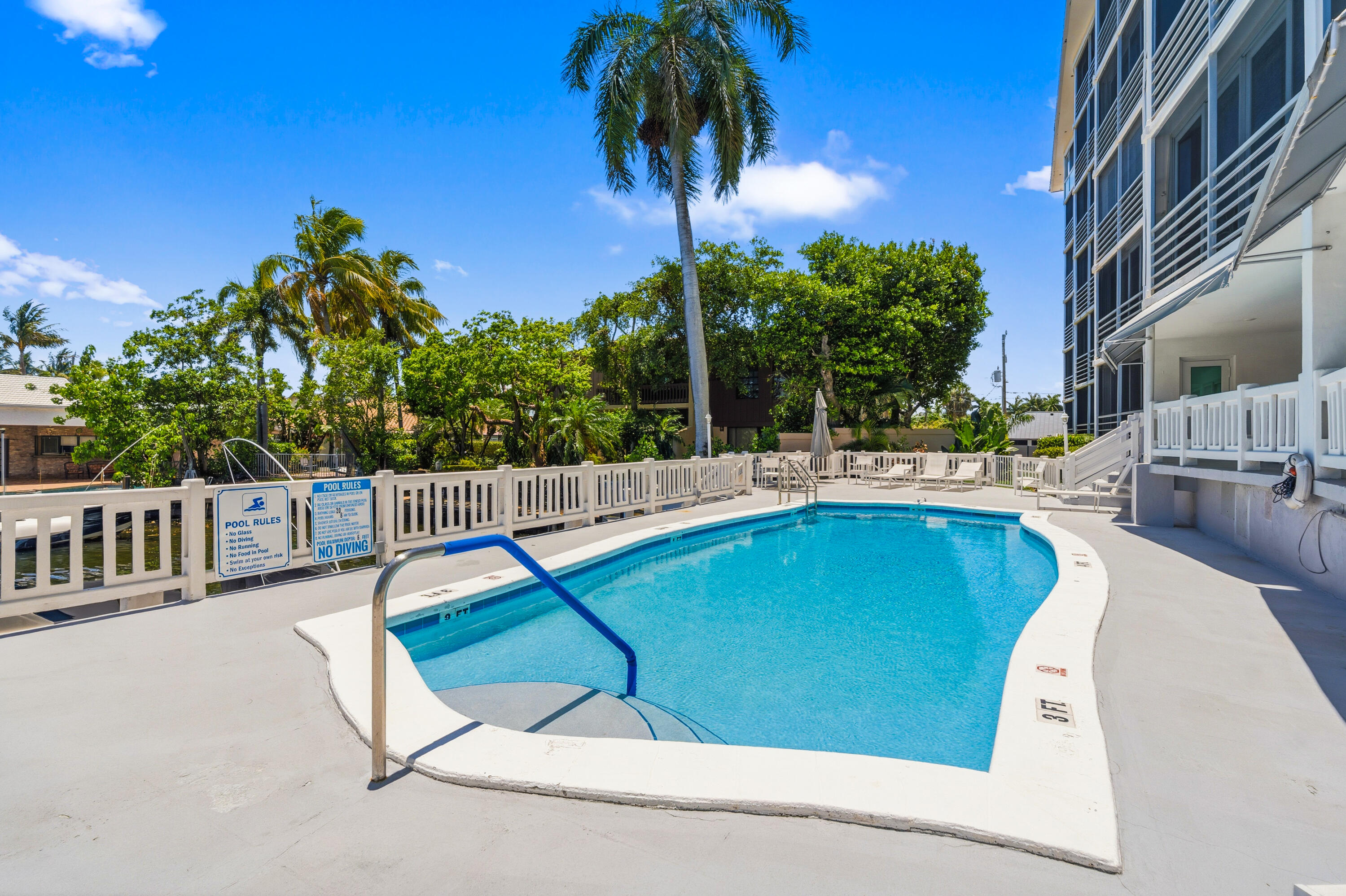 WINSTON CONDO - Residential