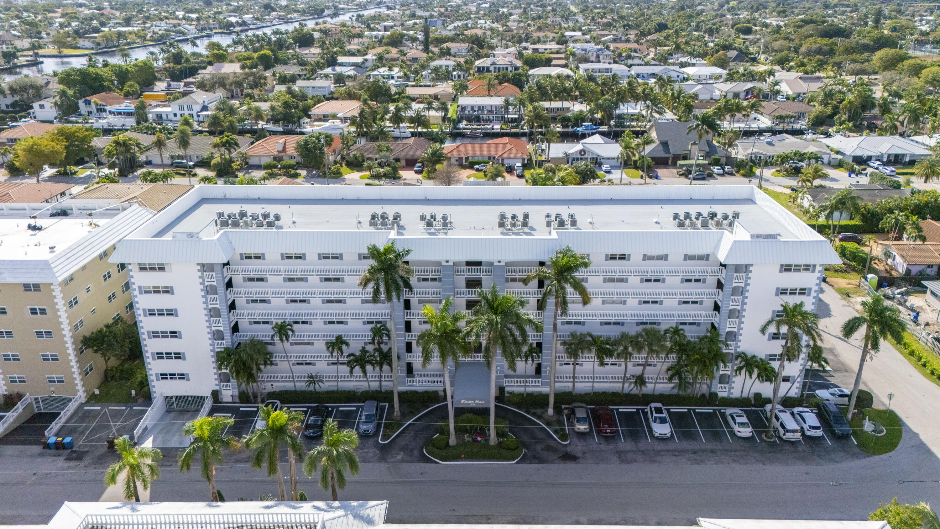 WINSTON CONDO - Residential