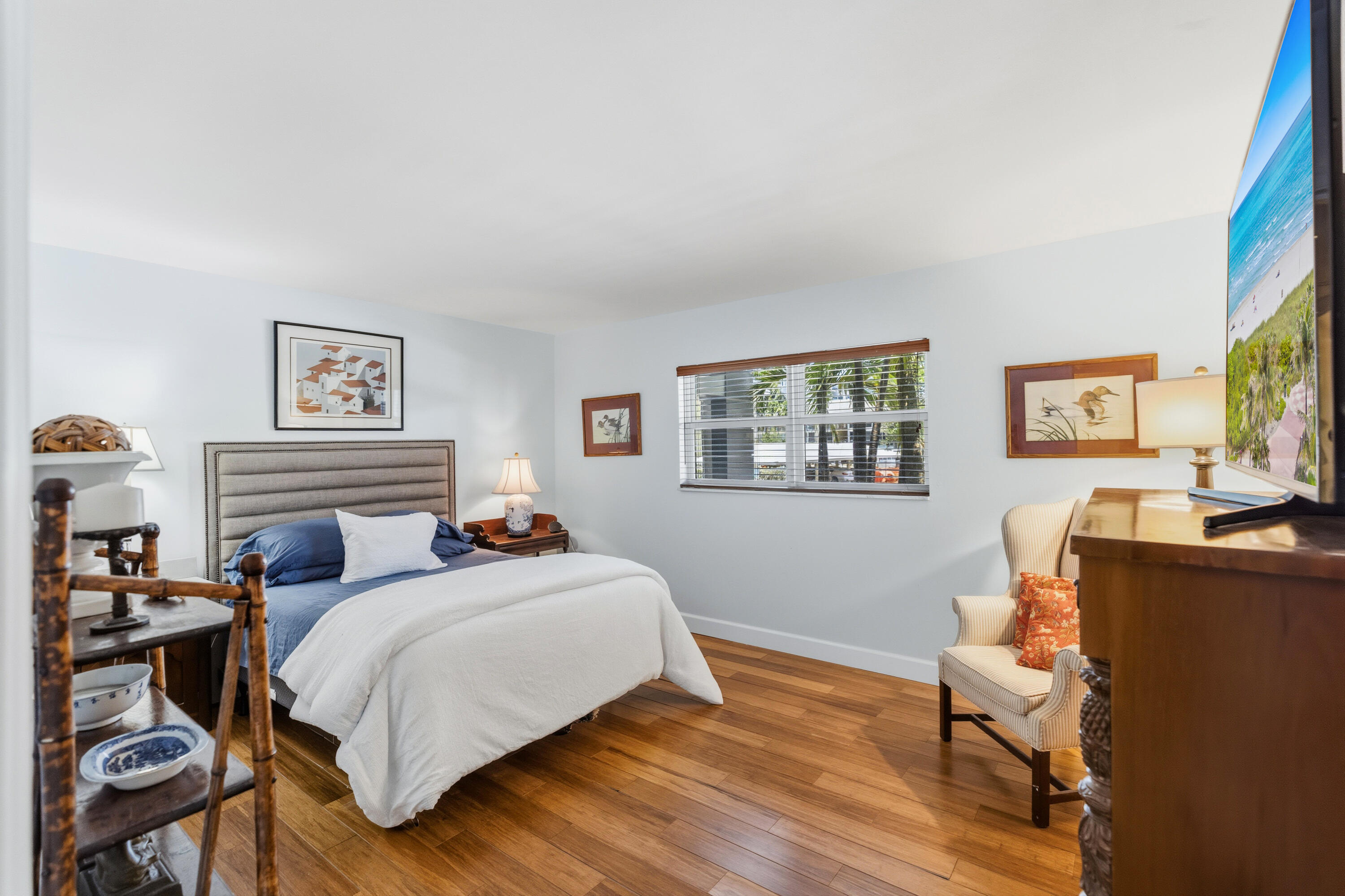 WINSTON CONDO - Residential