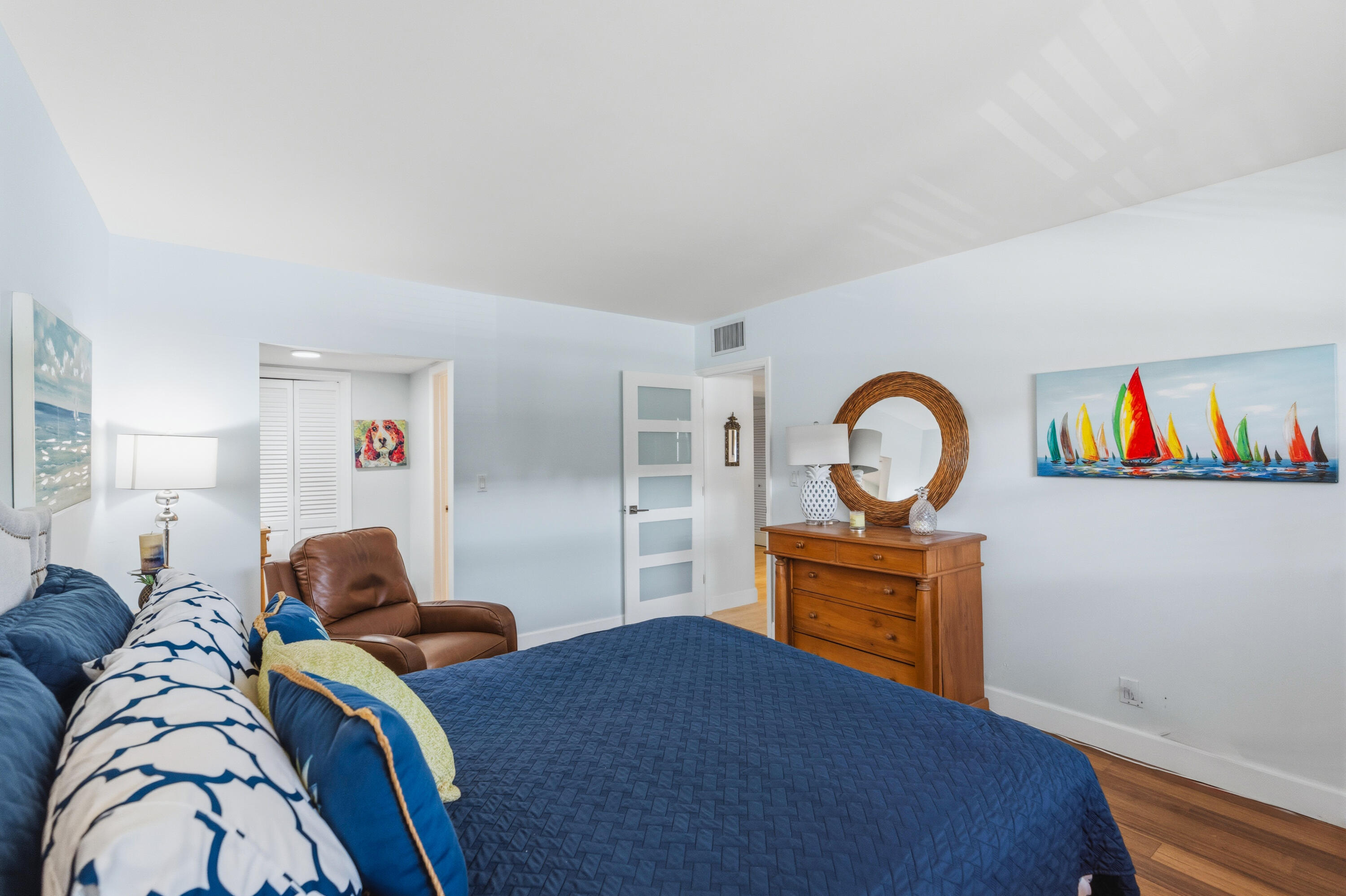 WINSTON CONDO - Residential