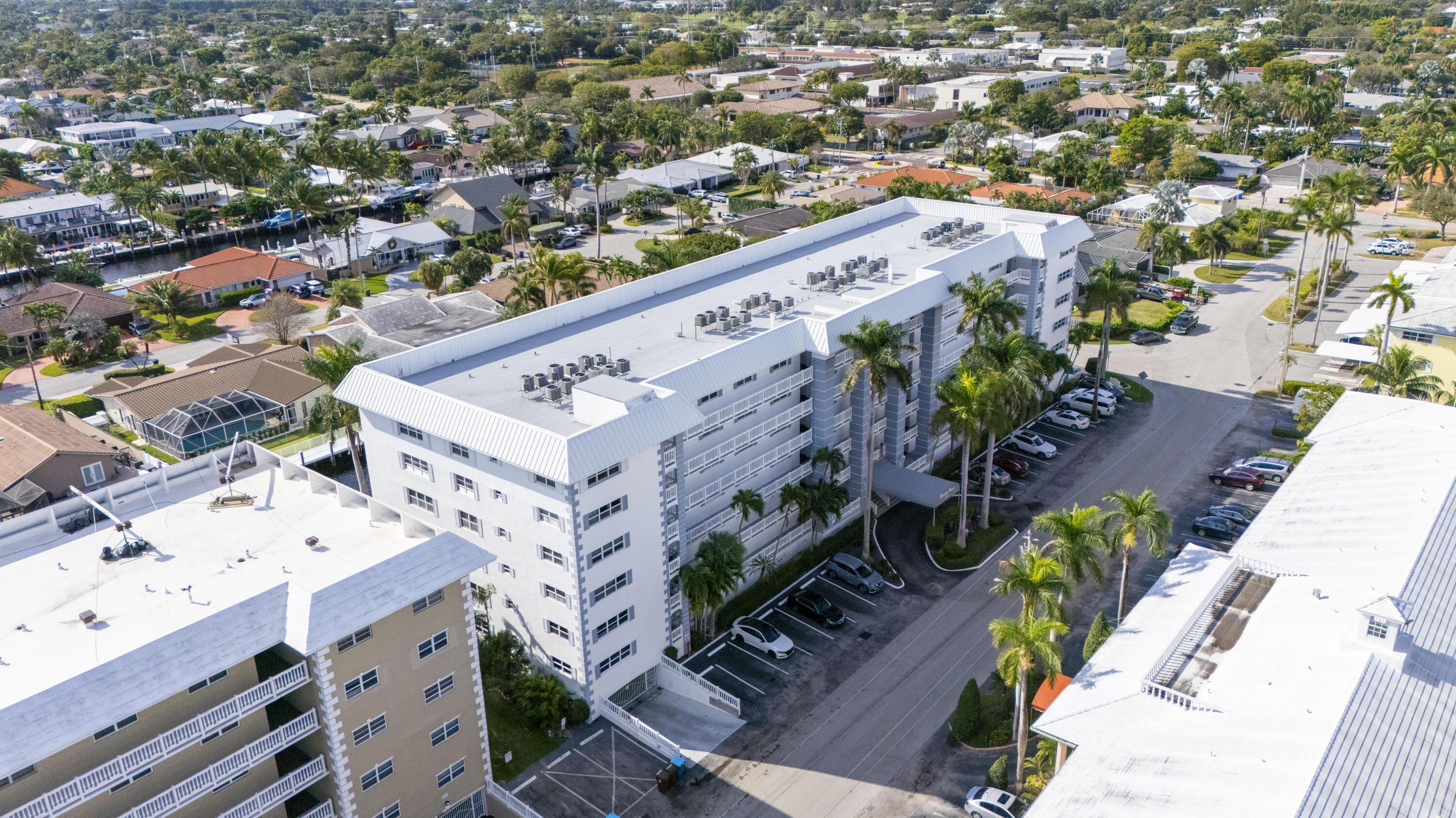 WINSTON CONDO - Residential