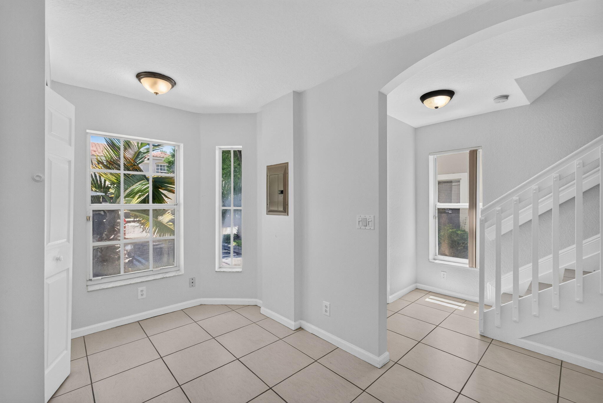 SUMMIT LAKE - Residential