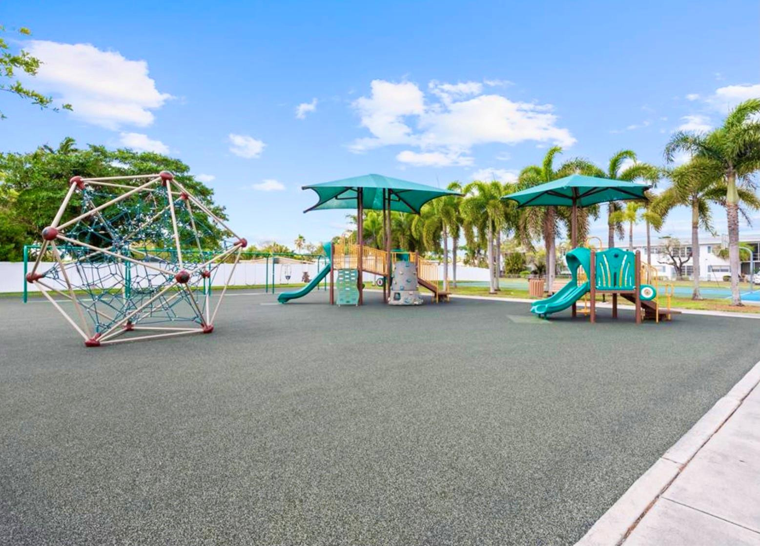 Winfield Gardens South - Residential