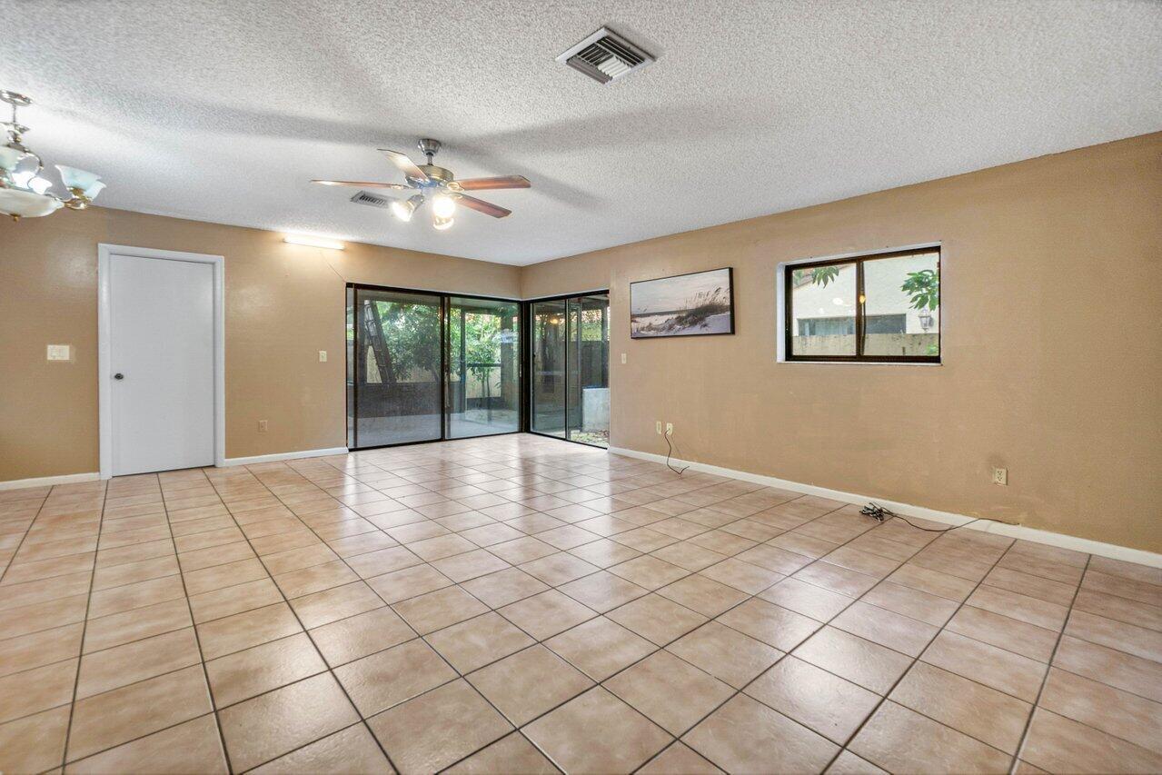 LANTANA PINES 1 SPORTSMENS CLUB - Residential Lease