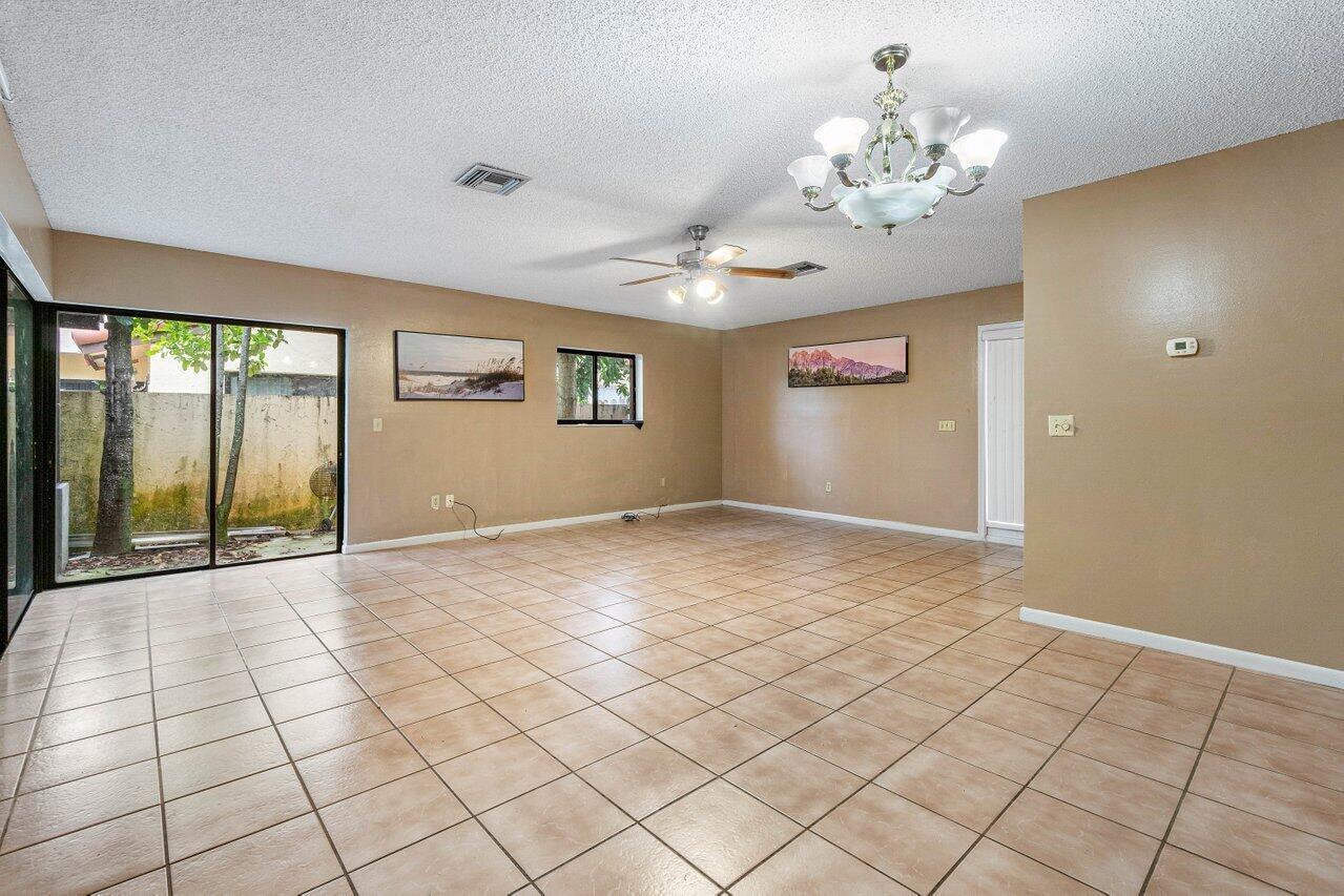 LANTANA PINES 1 SPORTSMENS CLUB - Residential Lease