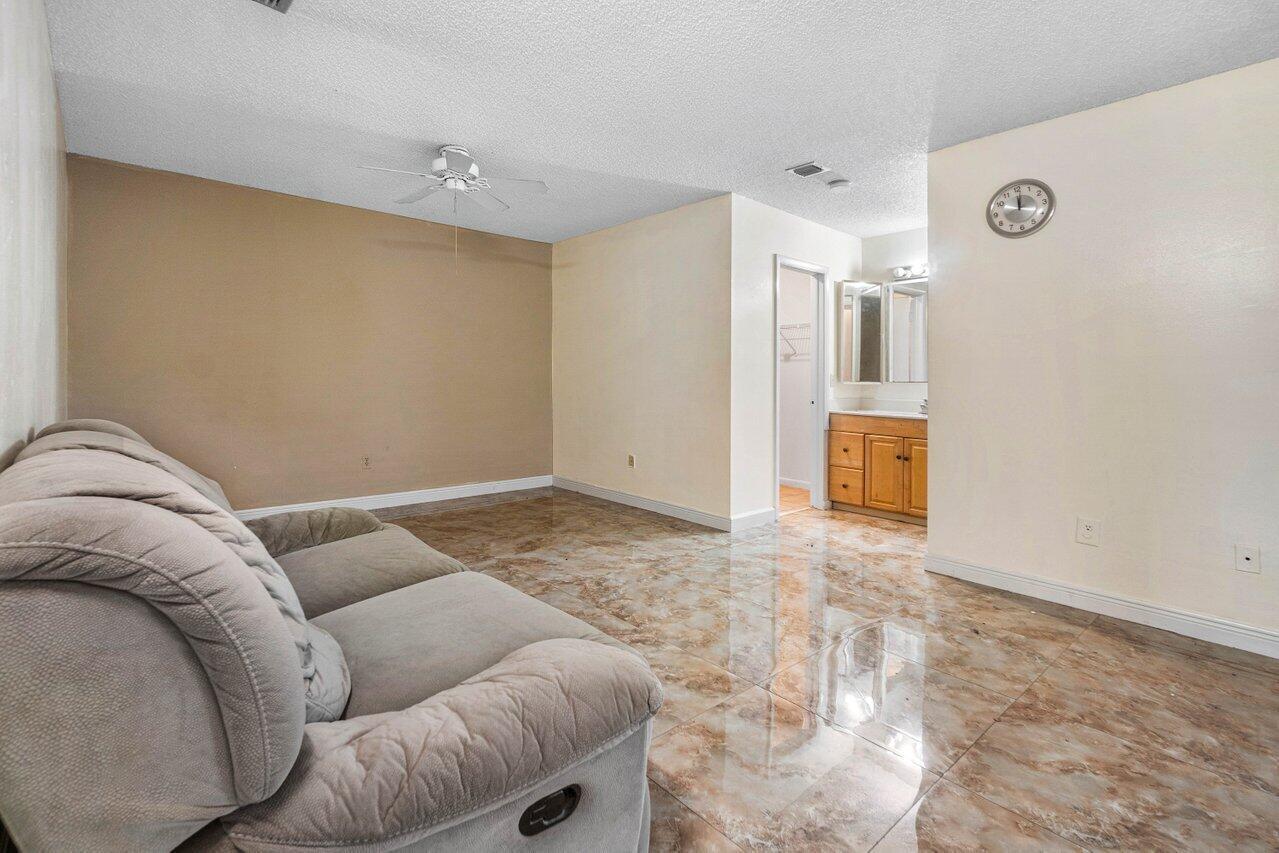 LANTANA PINES 1 SPORTSMENS CLUB - Residential Lease