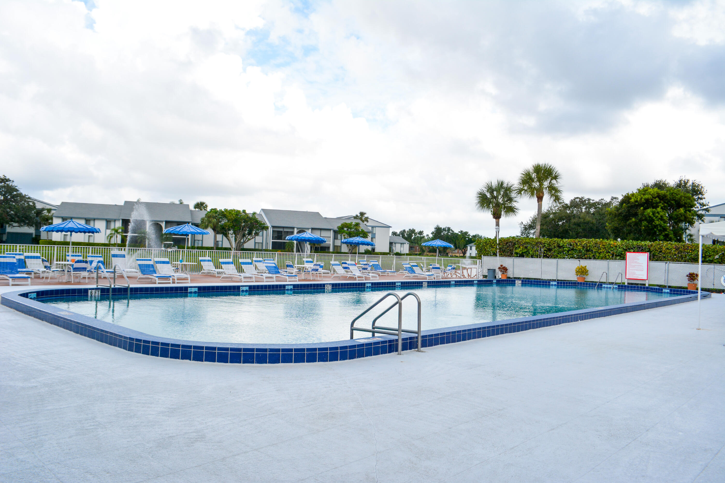 PALM CLUB VILLAGE I CONDO - Residential Lease