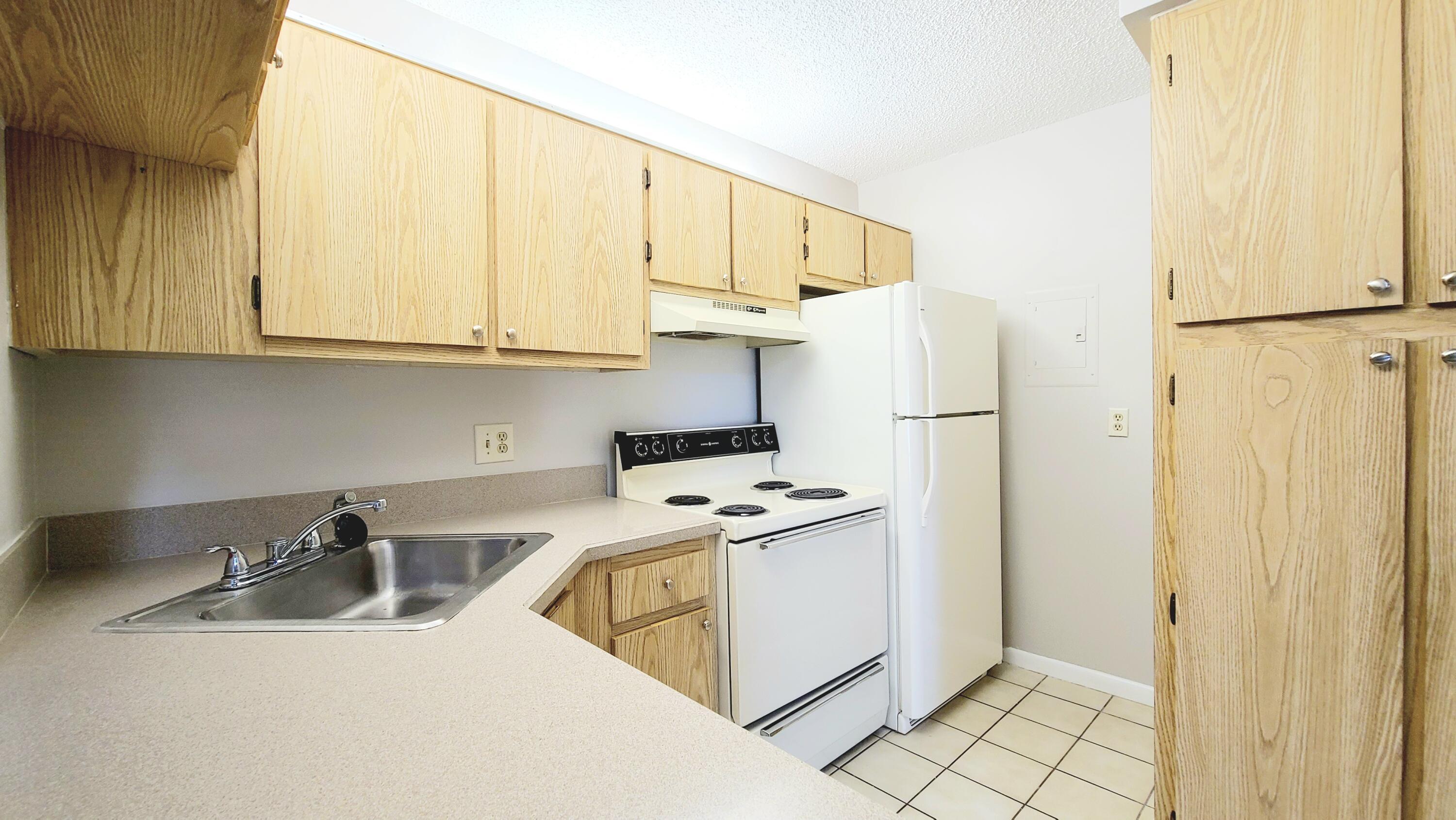PALM CLUB VILLAGE I CONDO - Residential Lease