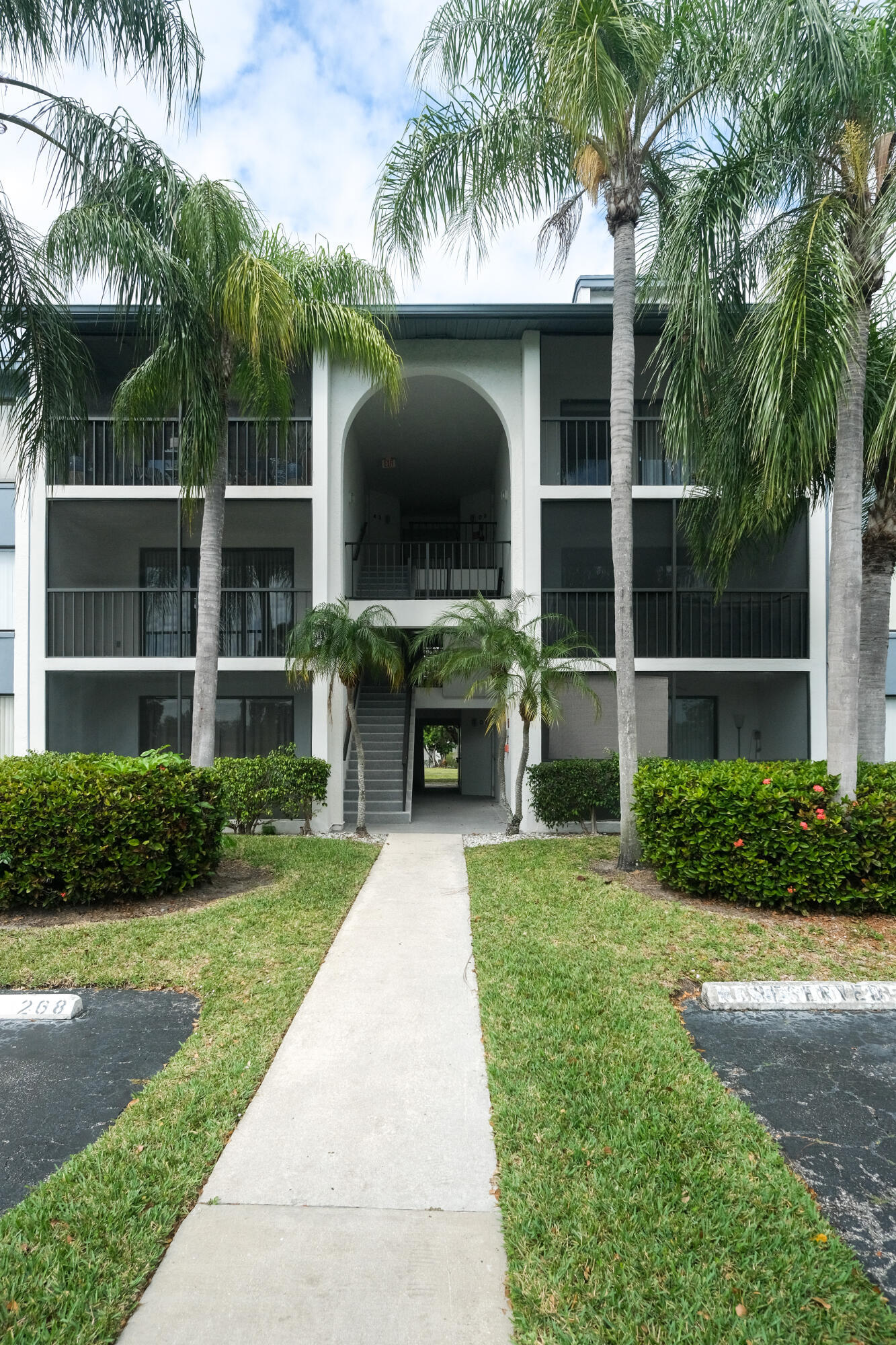 PALM CLUB VILLAGE I CONDO - Residential Lease