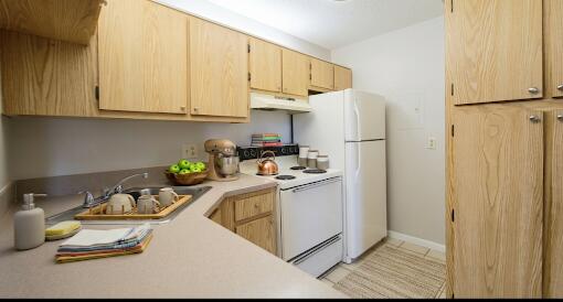 PALM CLUB VILLAGE I CONDO - Residential Lease