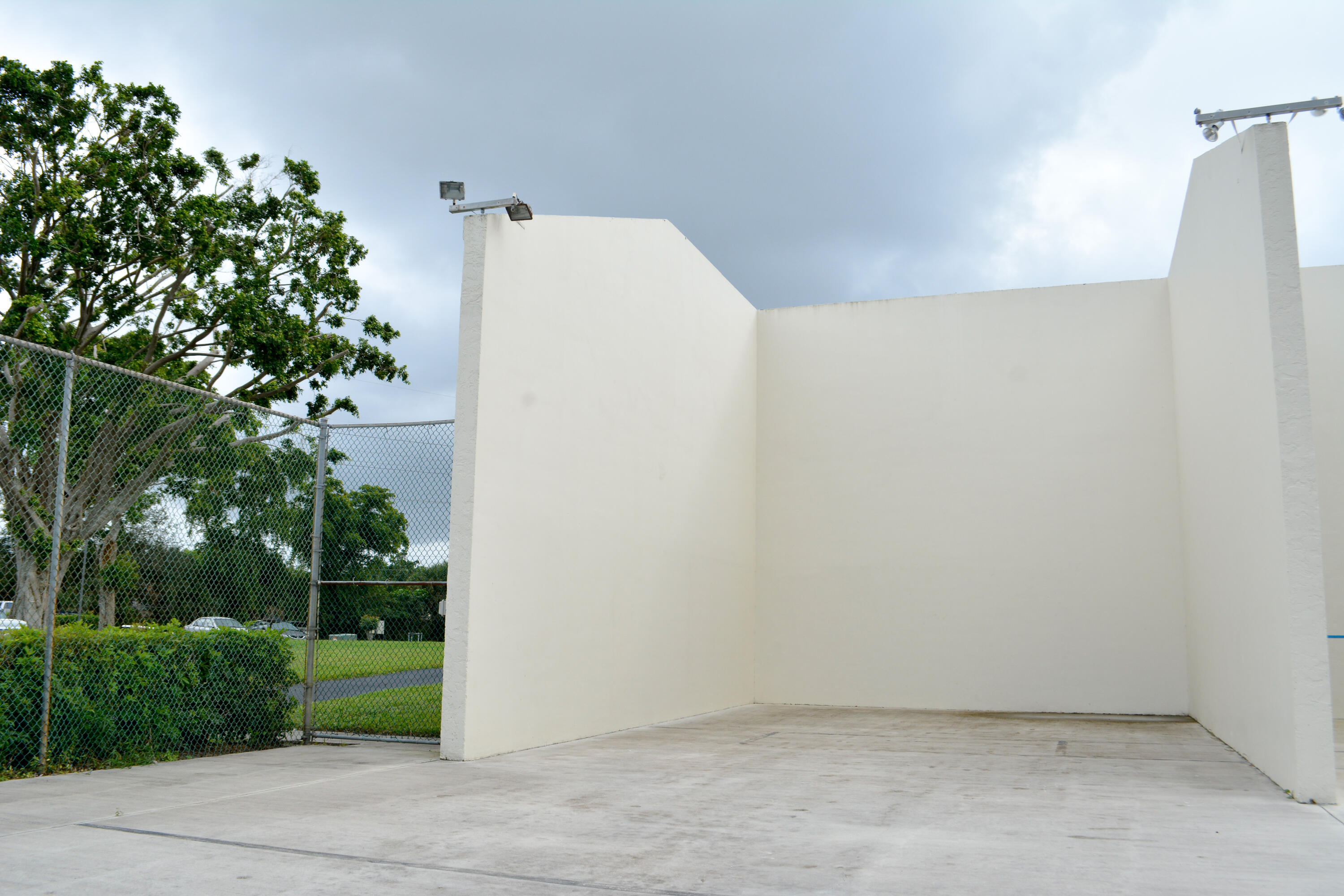 PALM CLUB VILLAGE I CONDO - Residential Lease