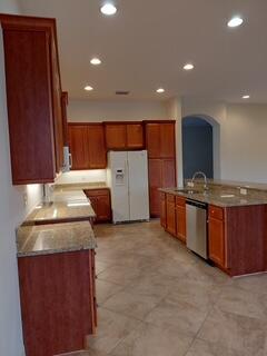 BOTANICA LAKES - Residential