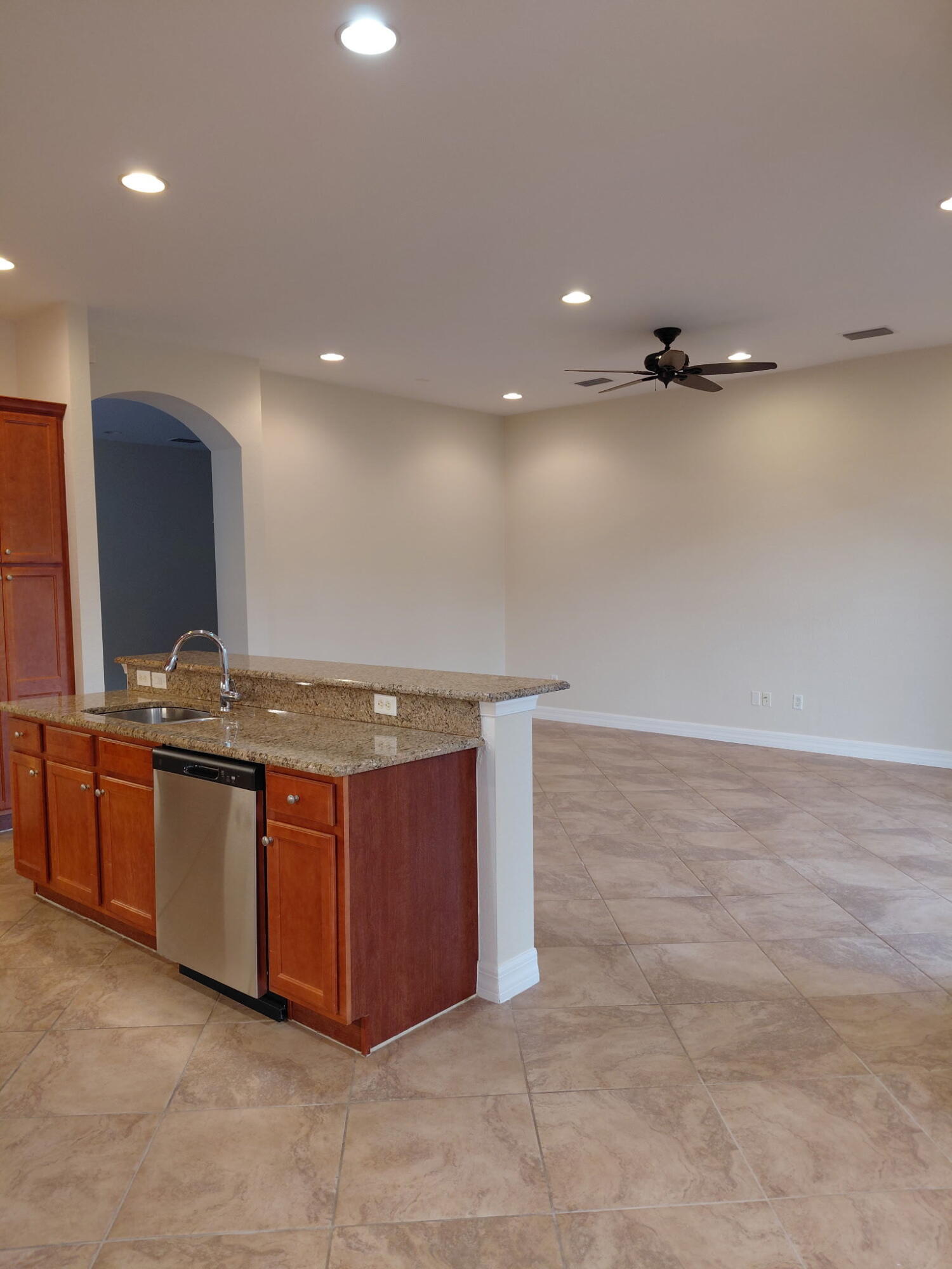 BOTANICA LAKES - Residential