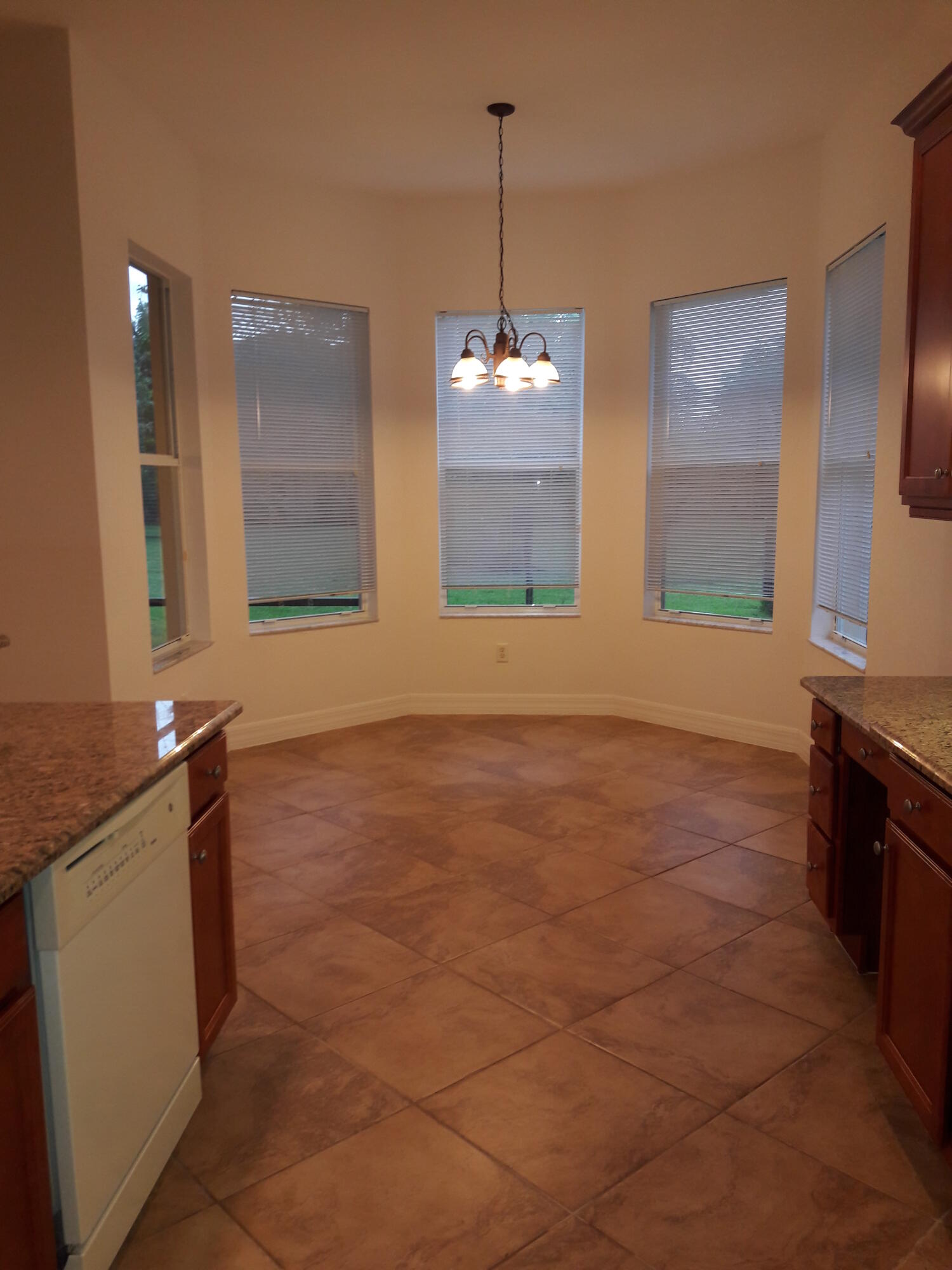 BOTANICA LAKES - Residential