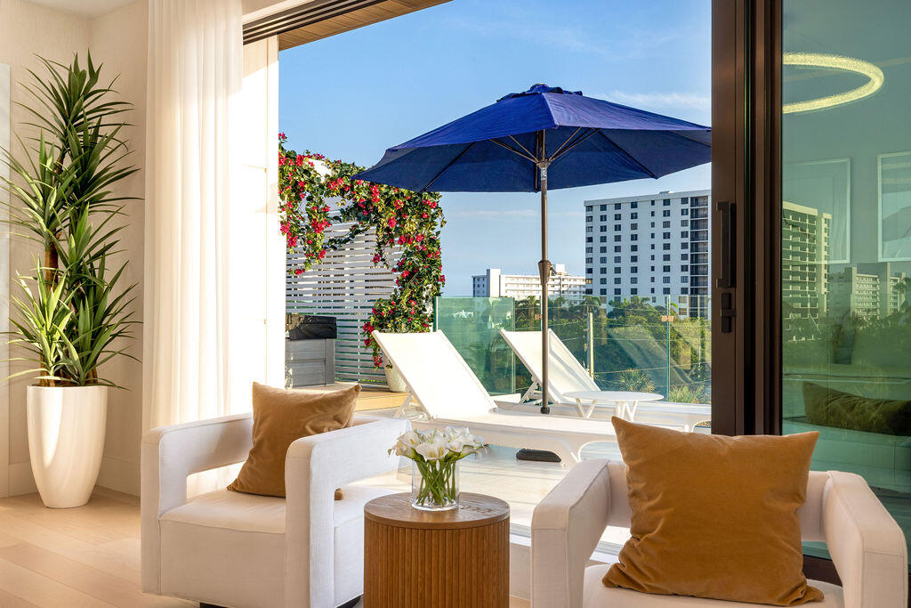 LE SANCTUAIRE CONDO - Residential