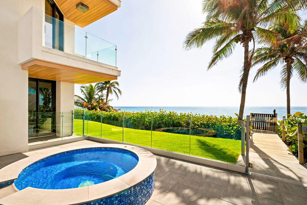 LE SANCTUAIRE CONDO - Residential