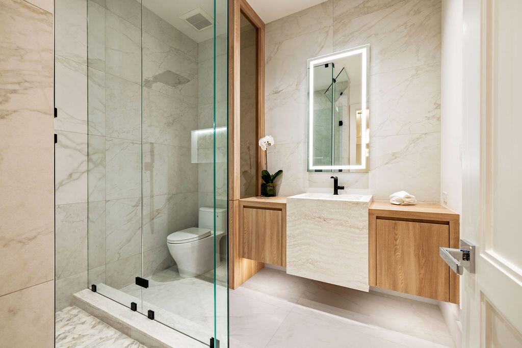 LE SANCTUAIRE CONDO - Residential
