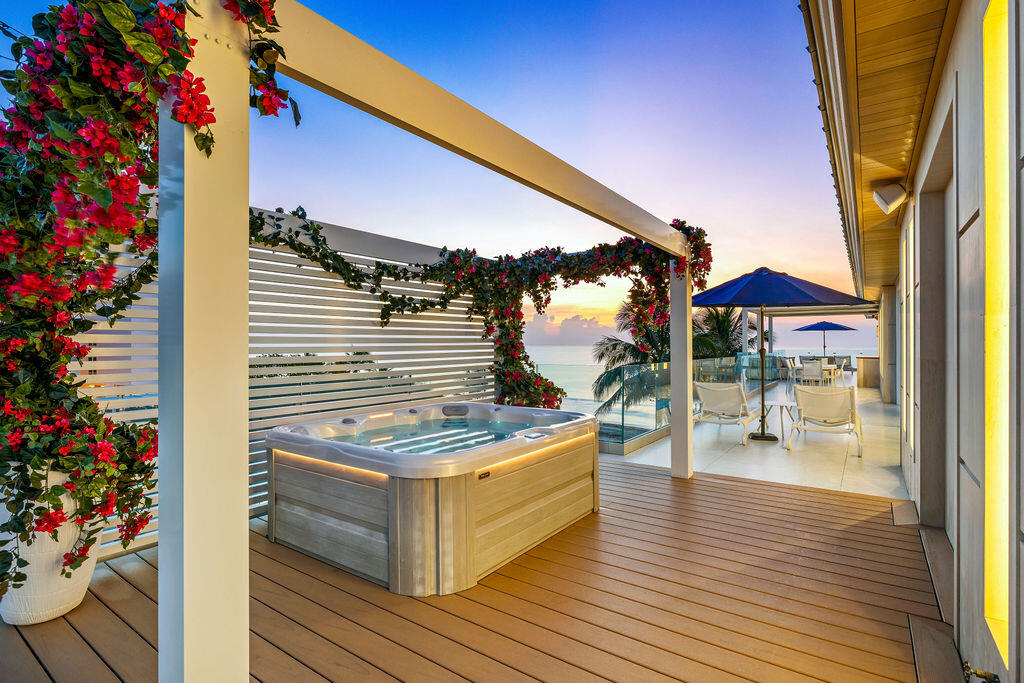 LE SANCTUAIRE CONDO - Residential