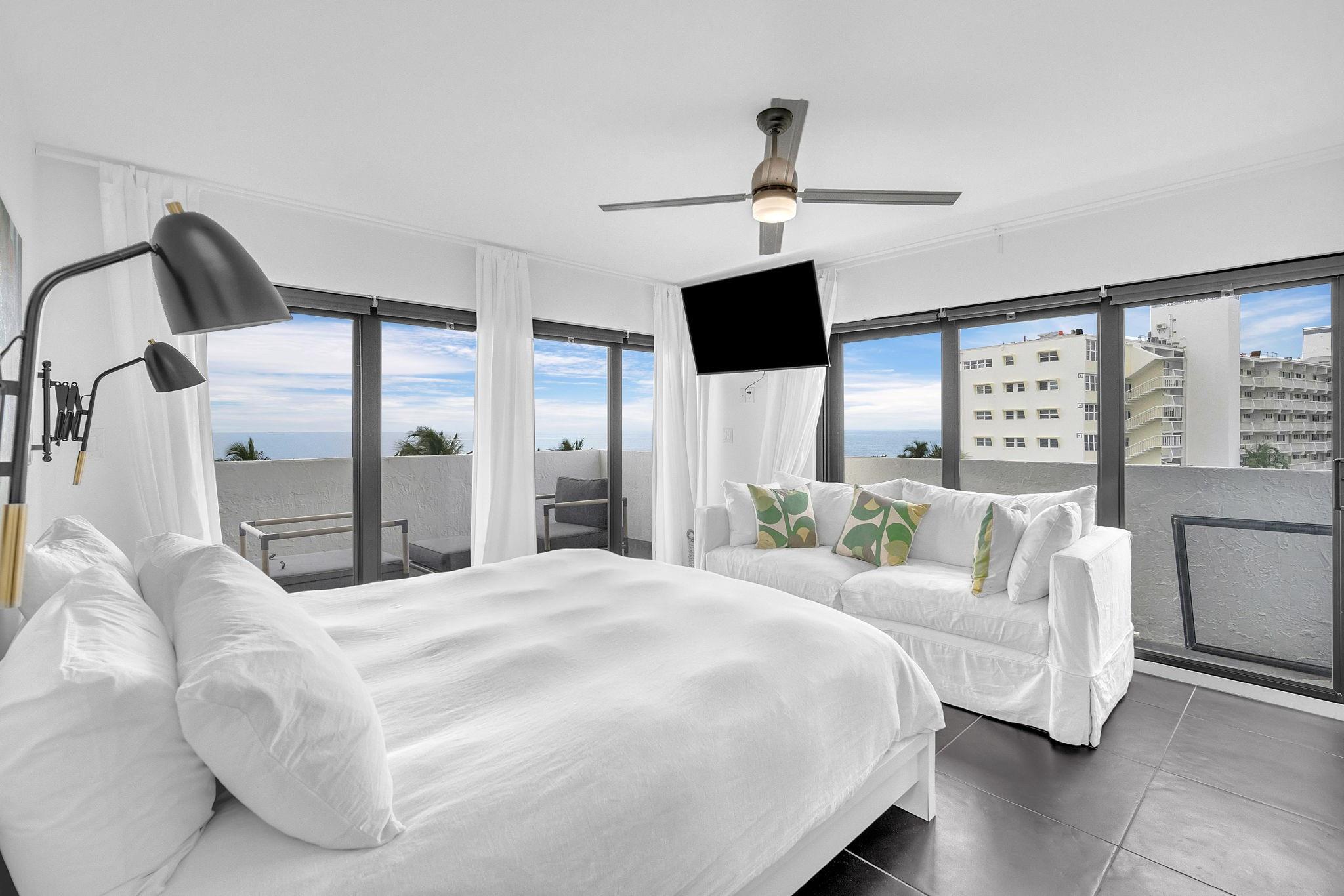THE BEACH HOUSE CONDO - Residential