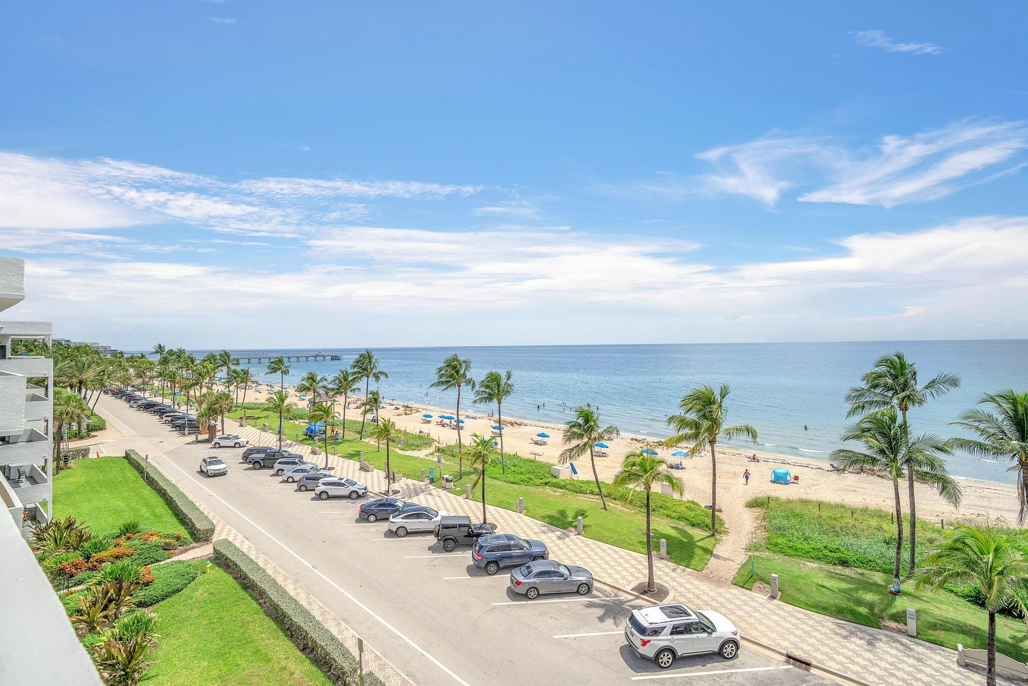 THE BEACH HOUSE CONDO - Residential