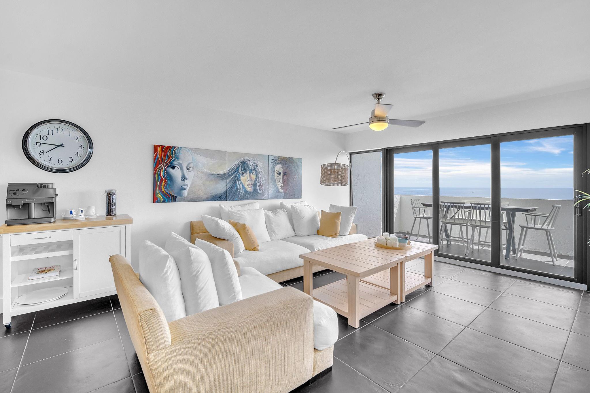 THE BEACH HOUSE CONDO - Residential